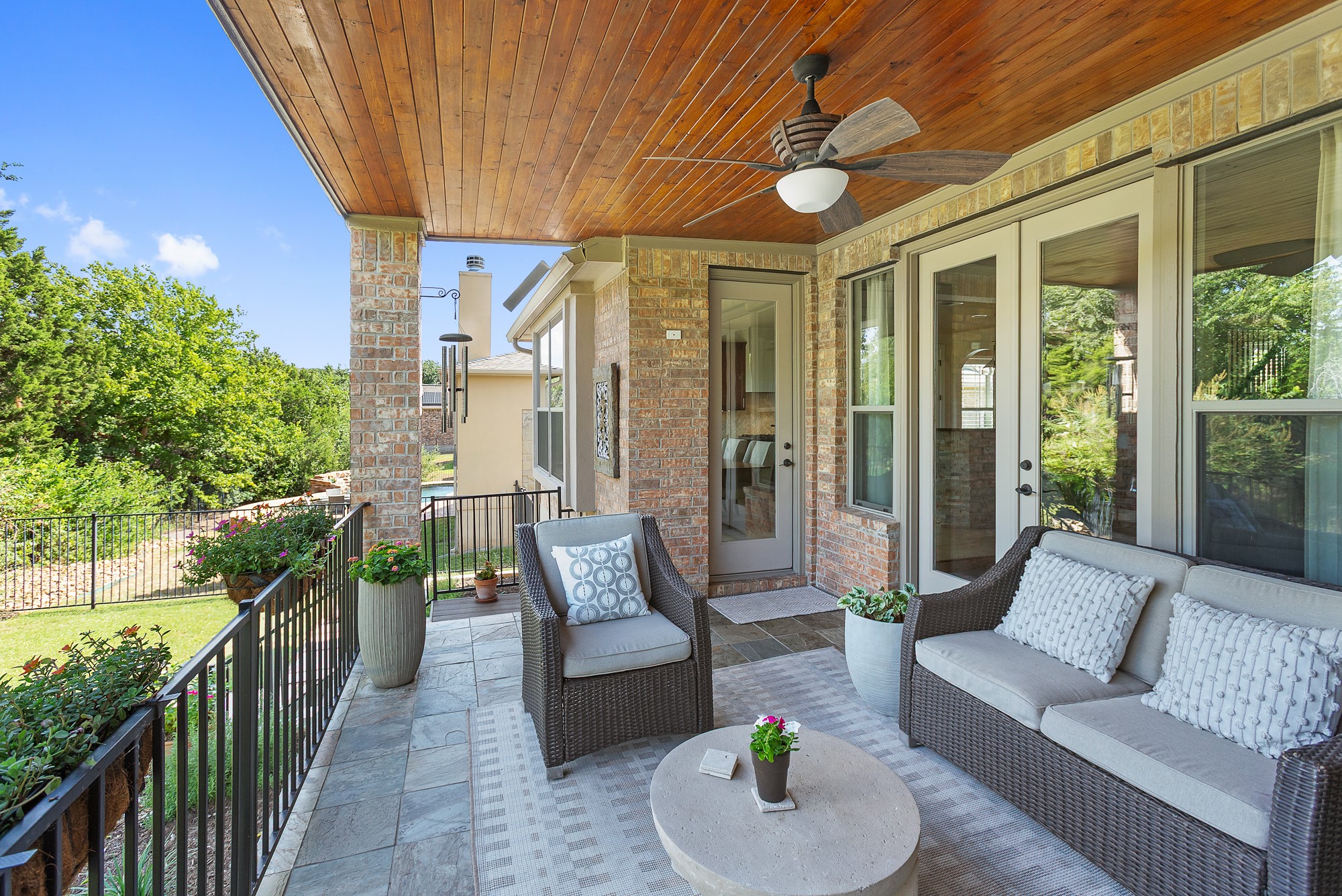 main property photo 26