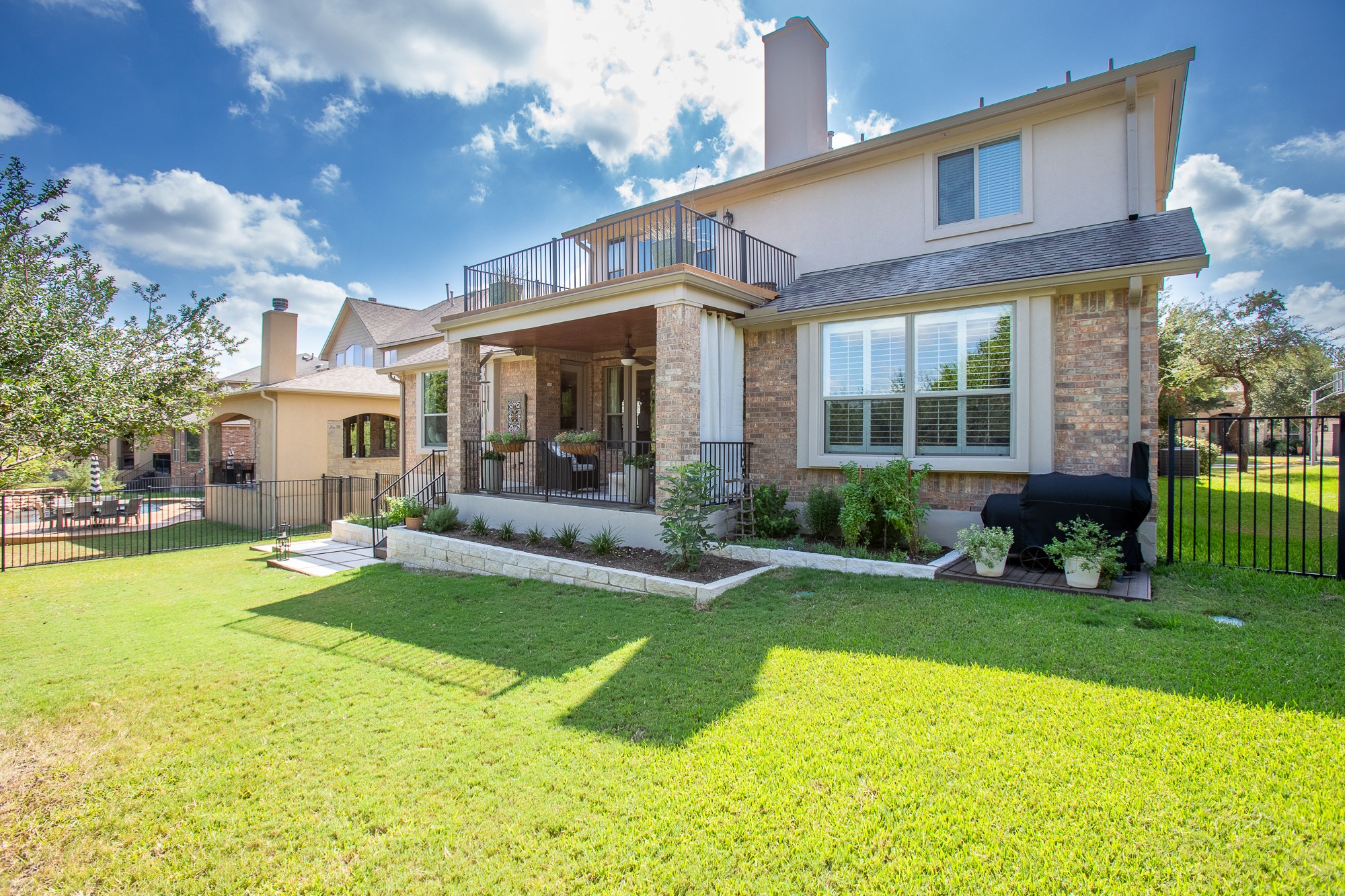main property photo 29