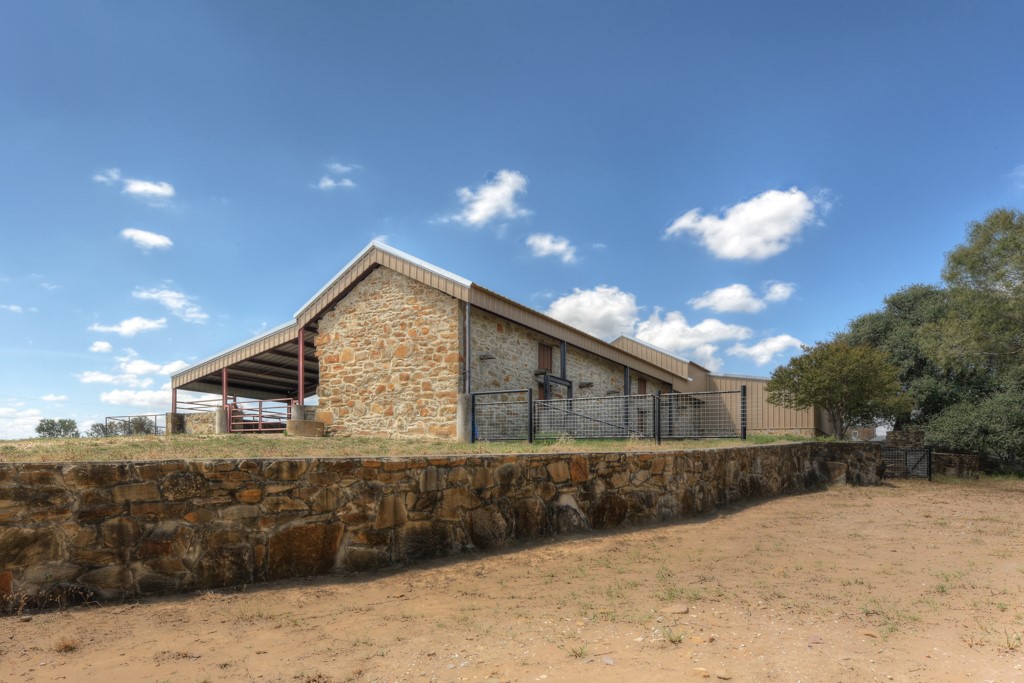 main property photo 35