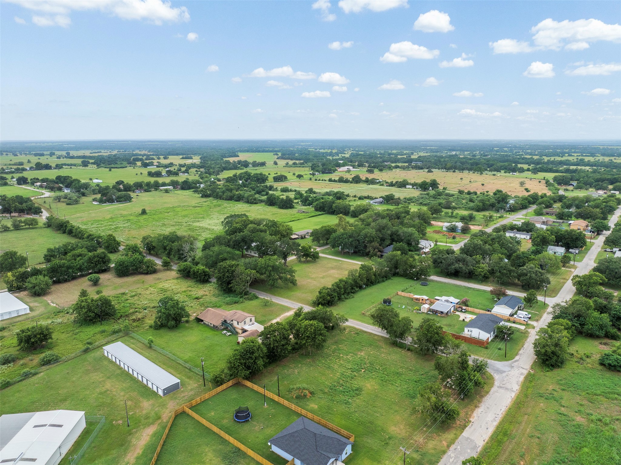 main property photo 9