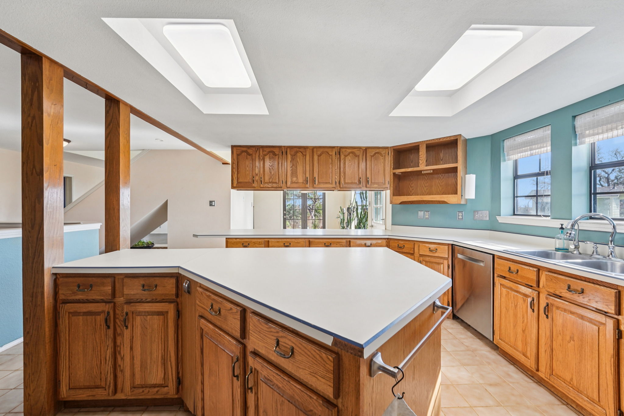 main property photo 11