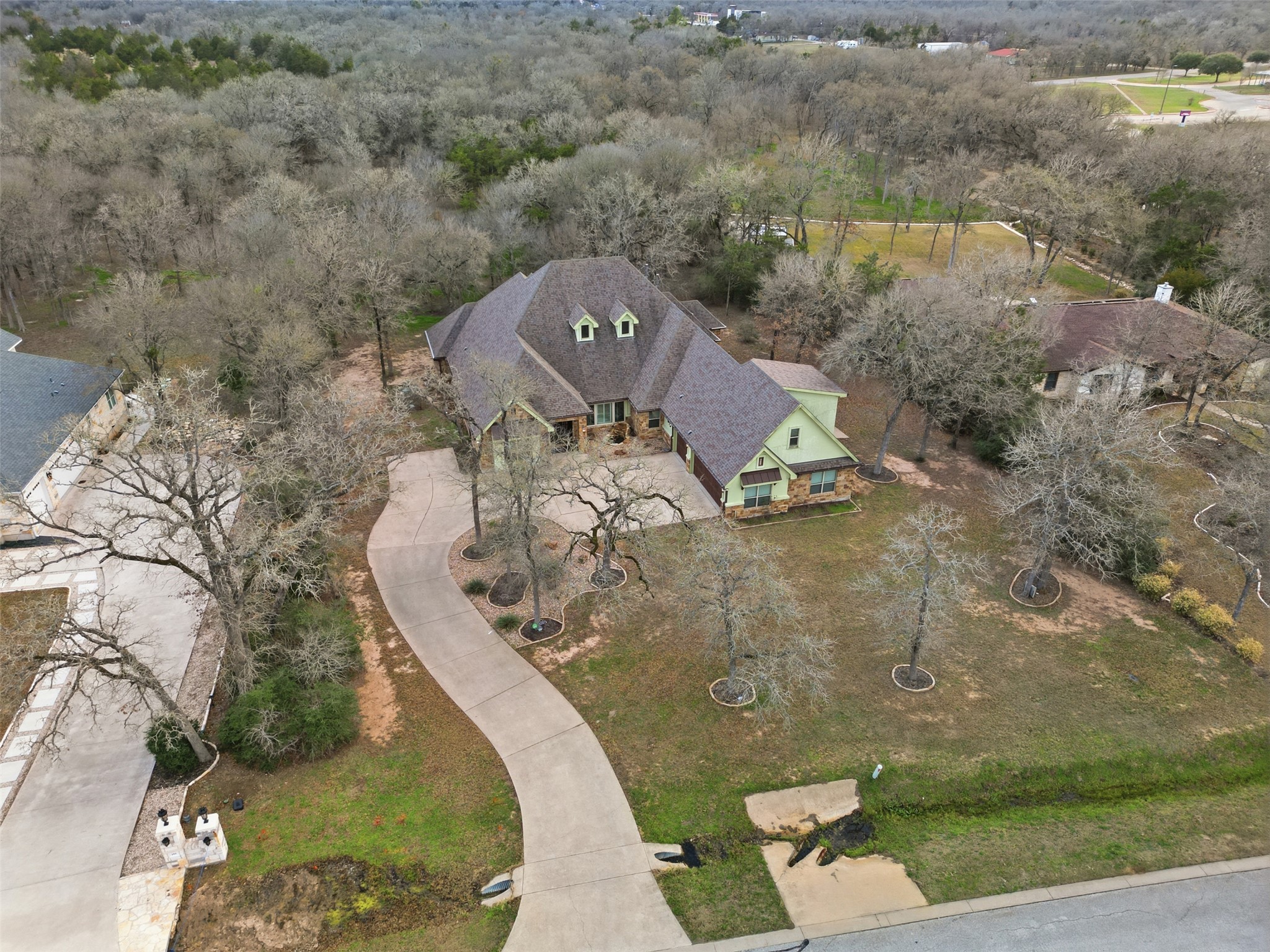 main property photo 32
