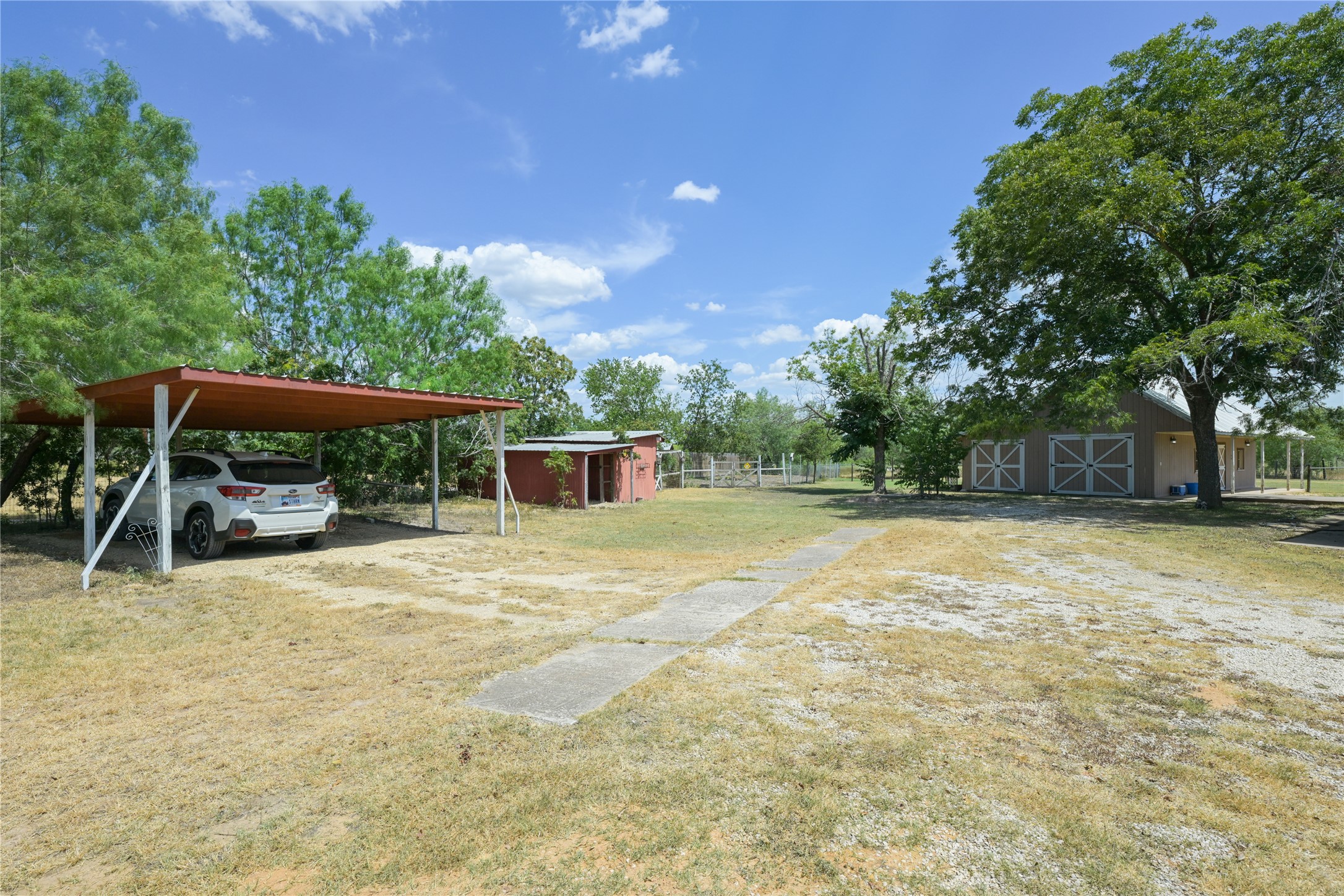 main property photo 35