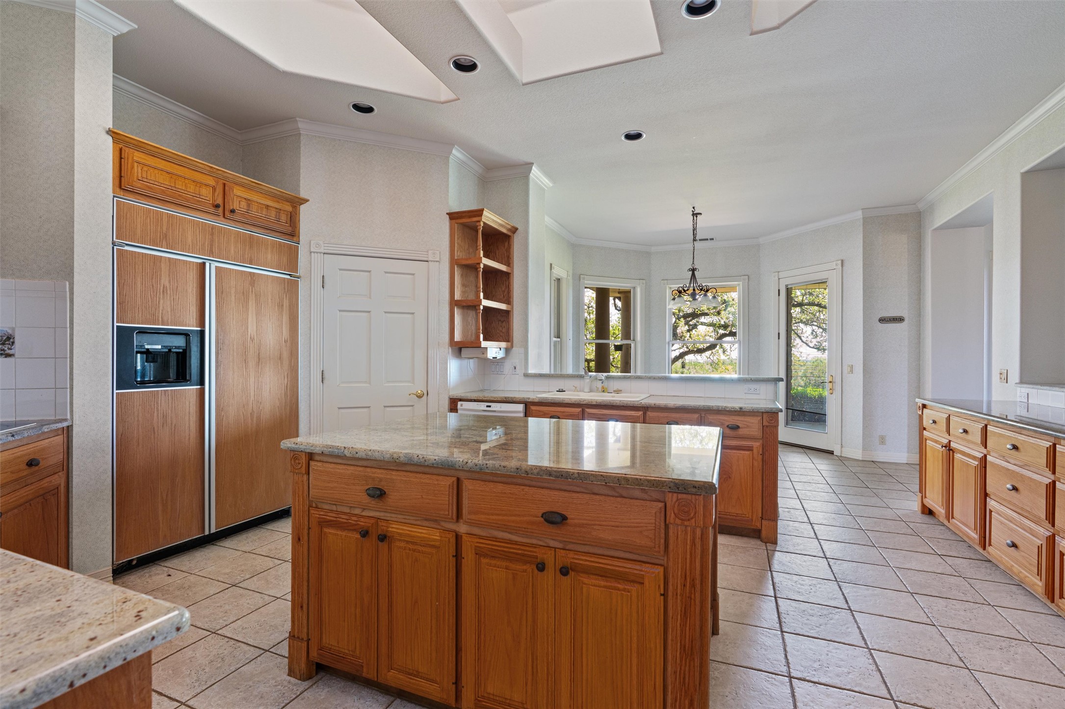 main property photo 16