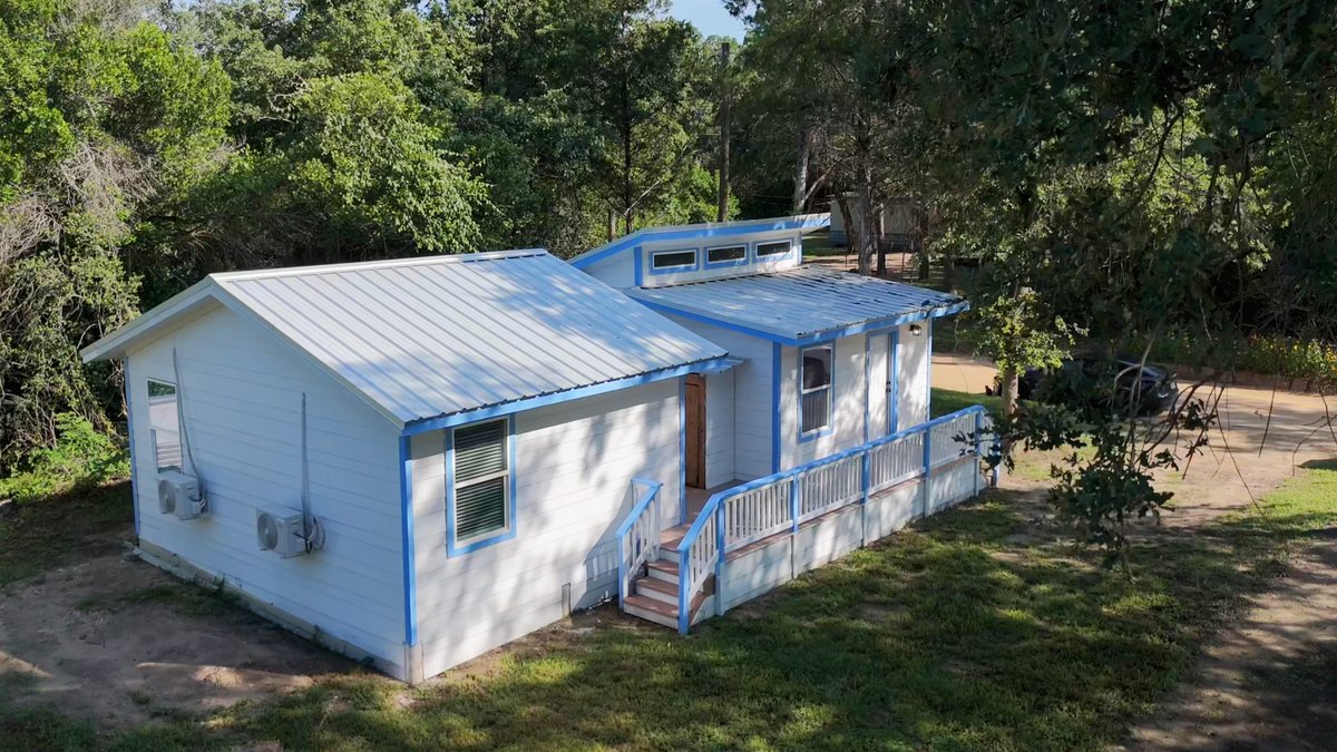 main property photo 27