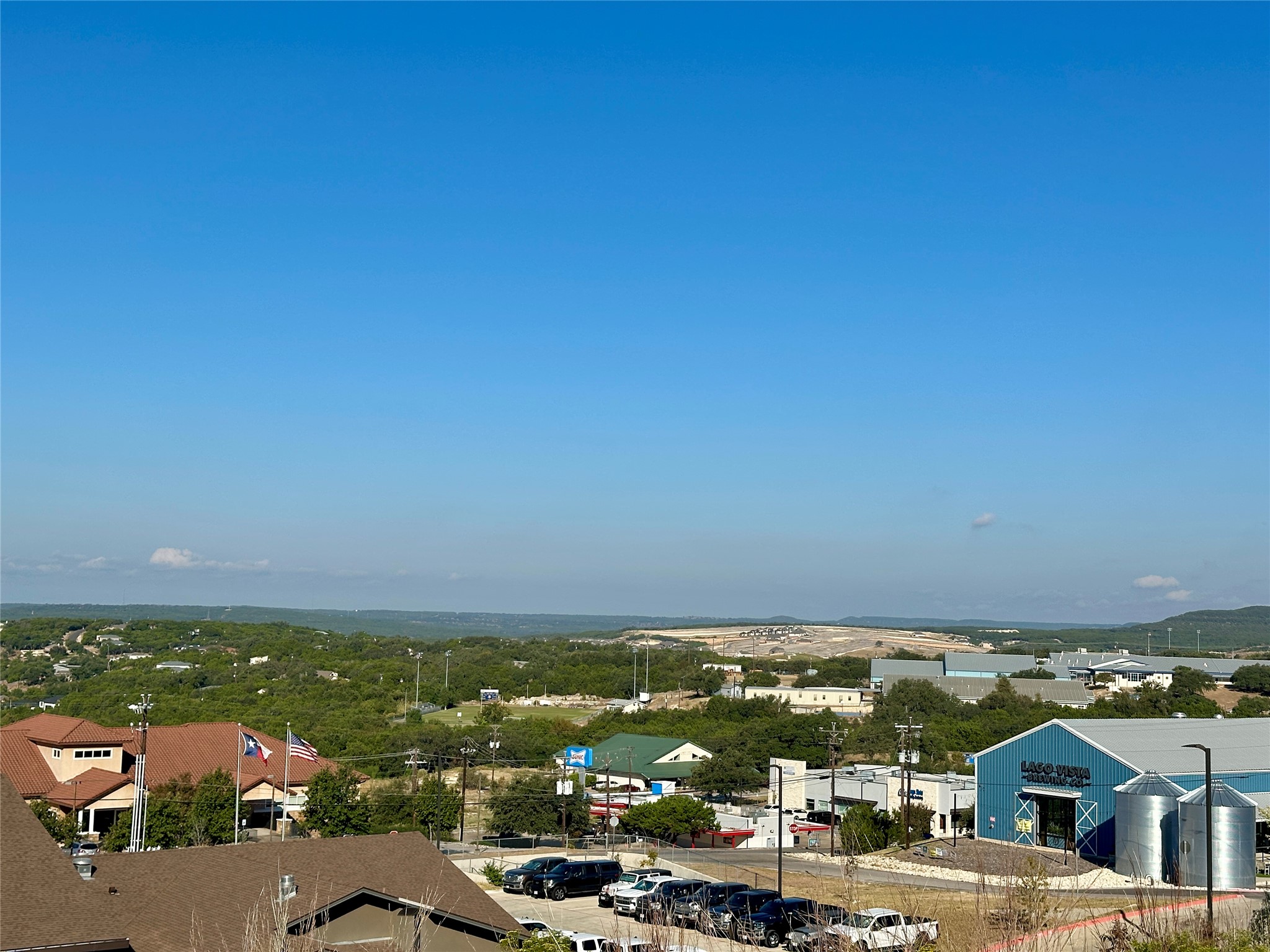 main property photo 9