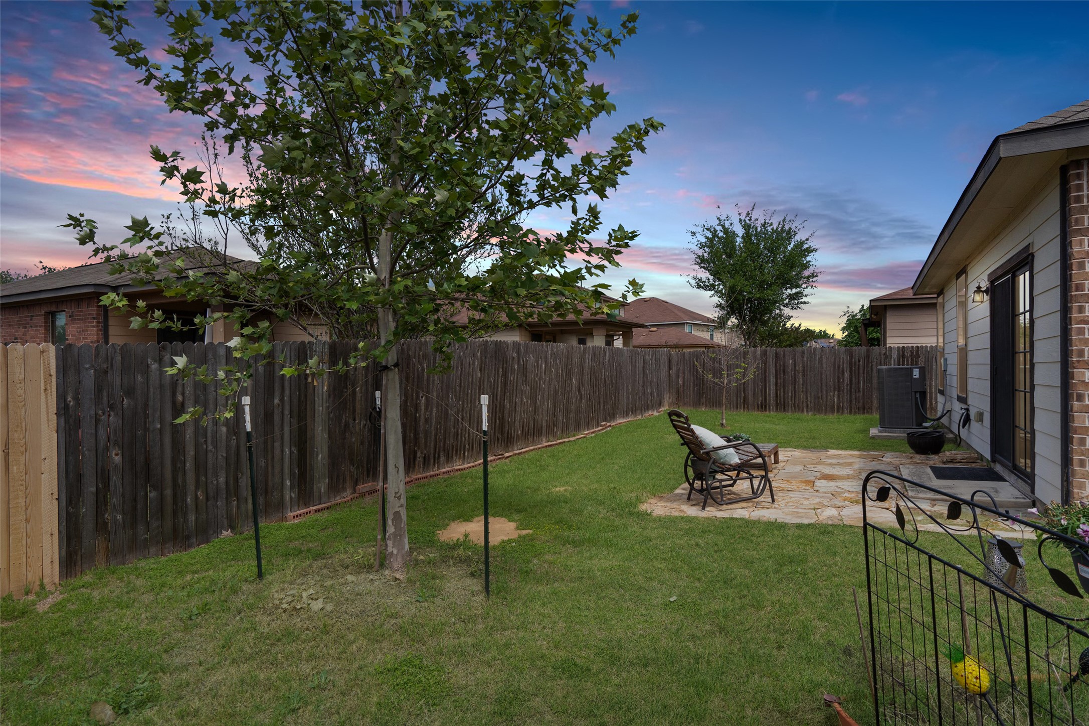 main property photo 24