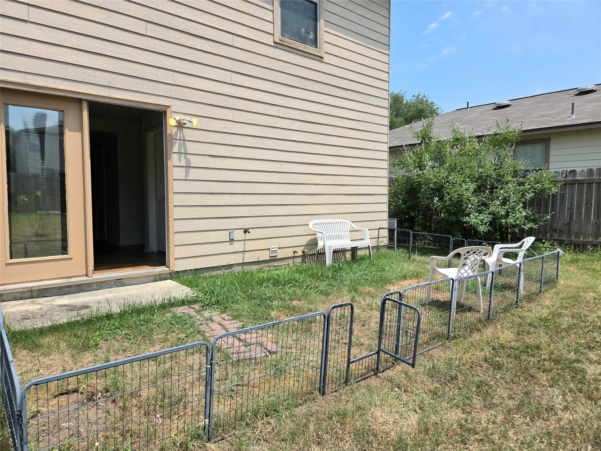 main property photo 18