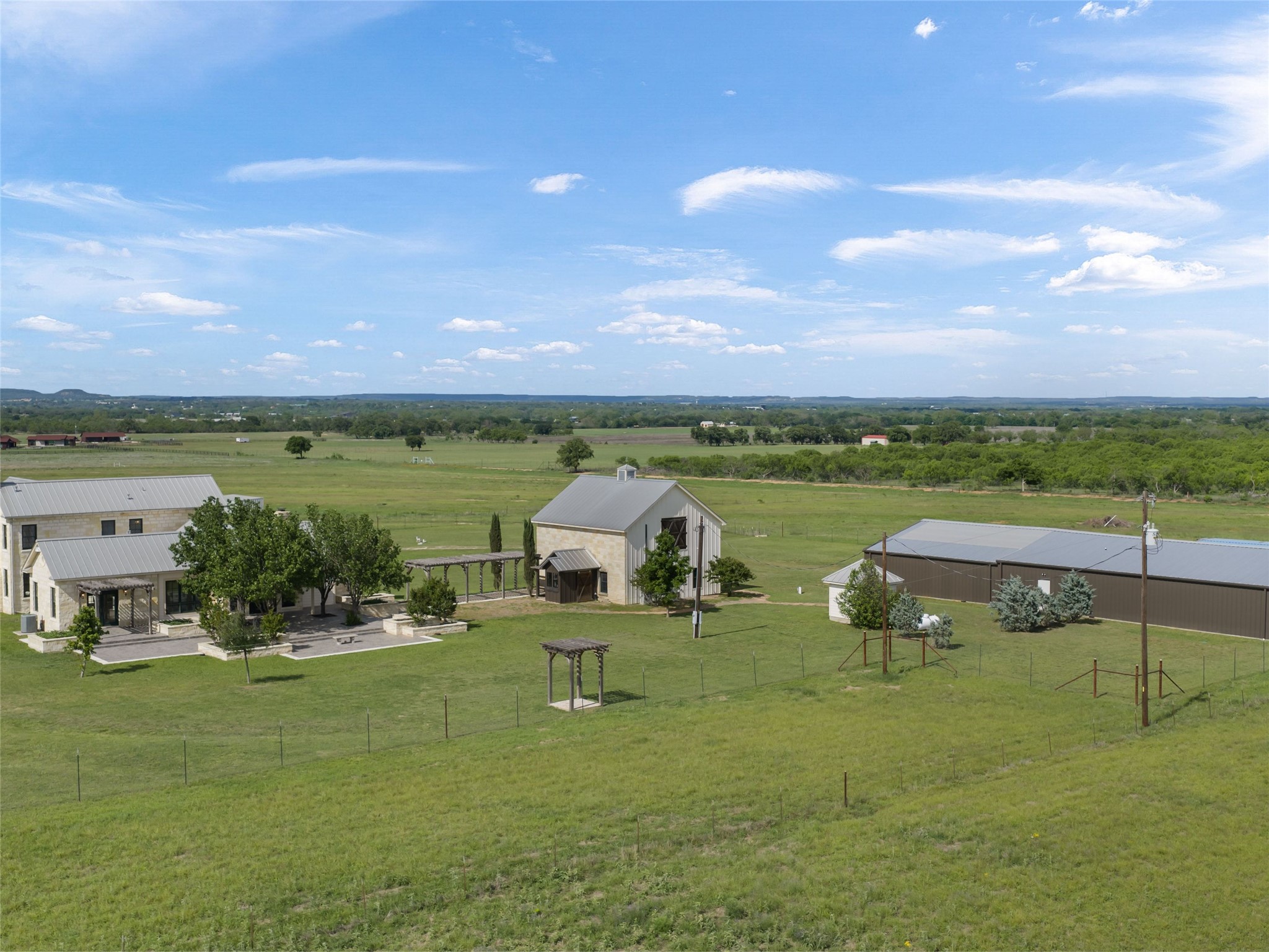 main property photo 38