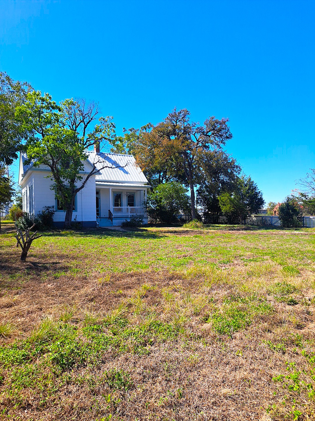 main property photo 2