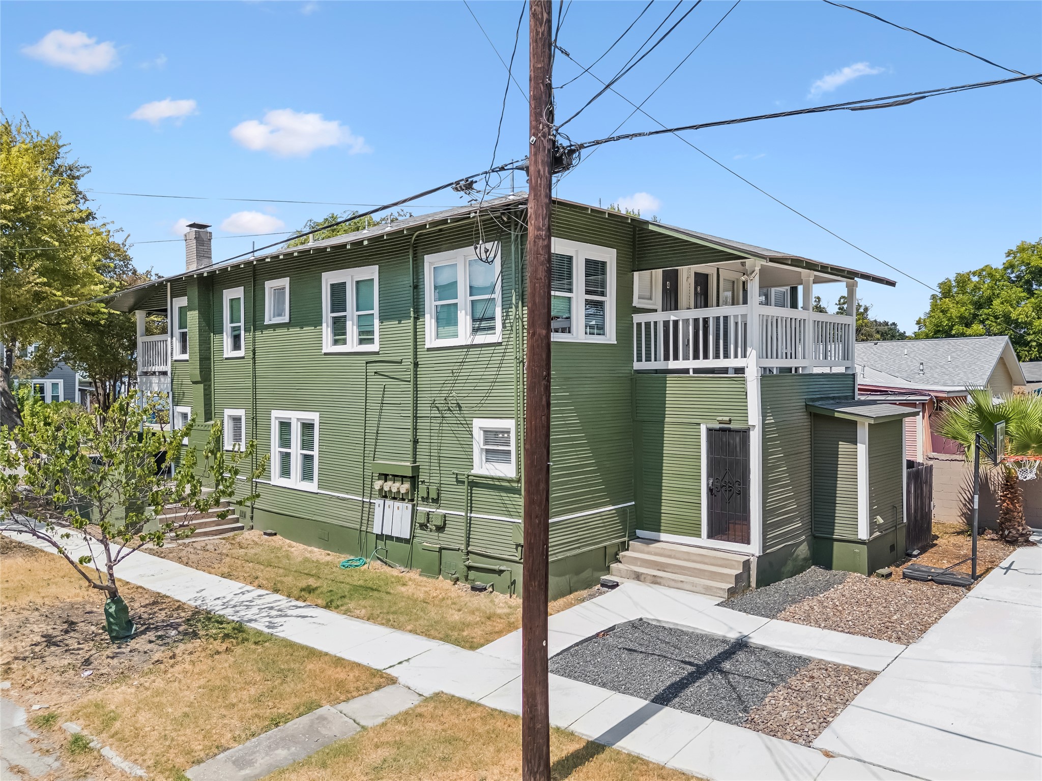 main property photo 33