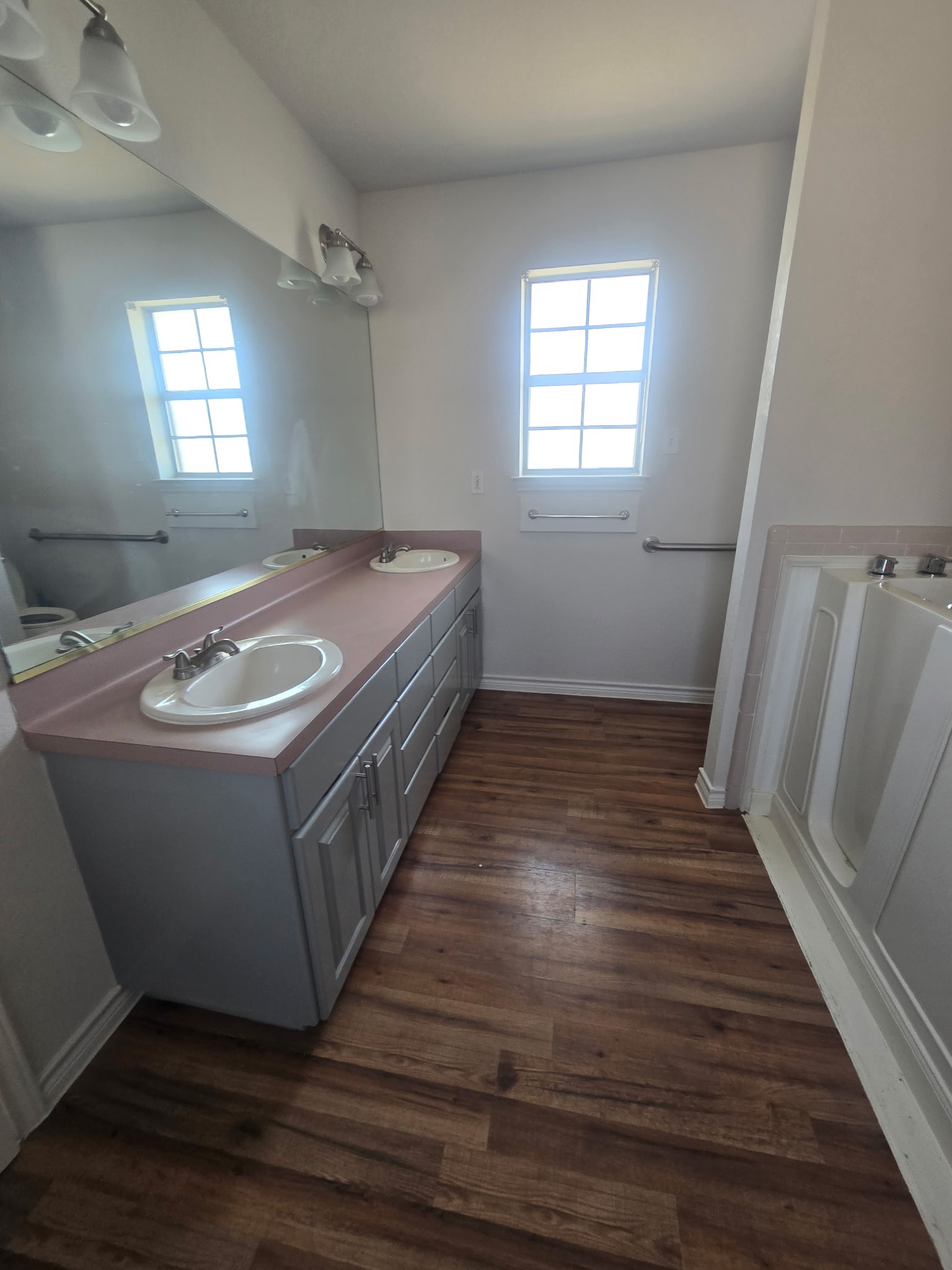 main property photo 17