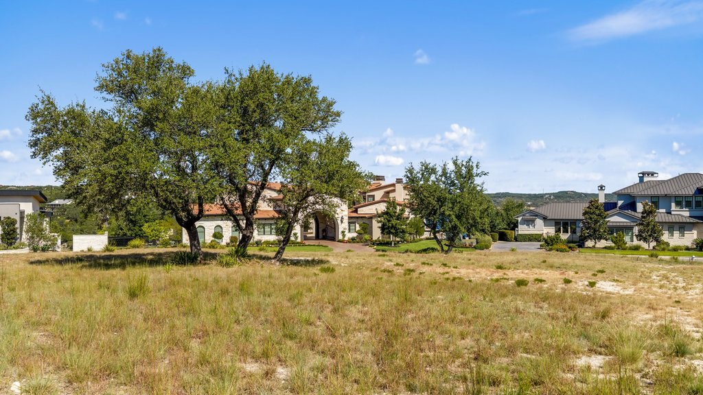 main property photo 20