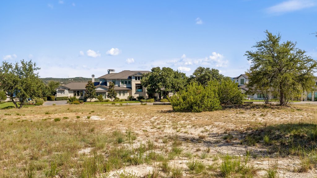 main property photo 21
