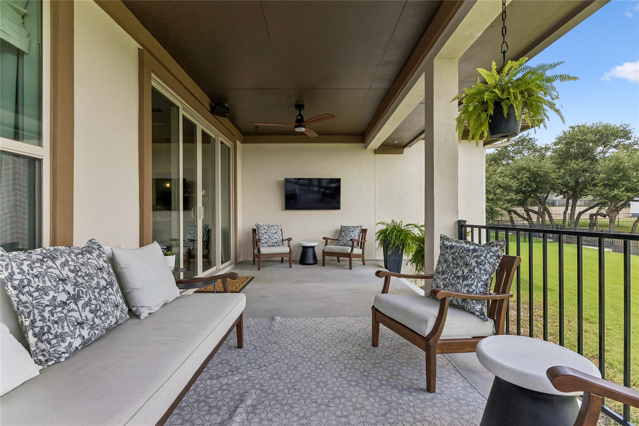 main property photo 21
