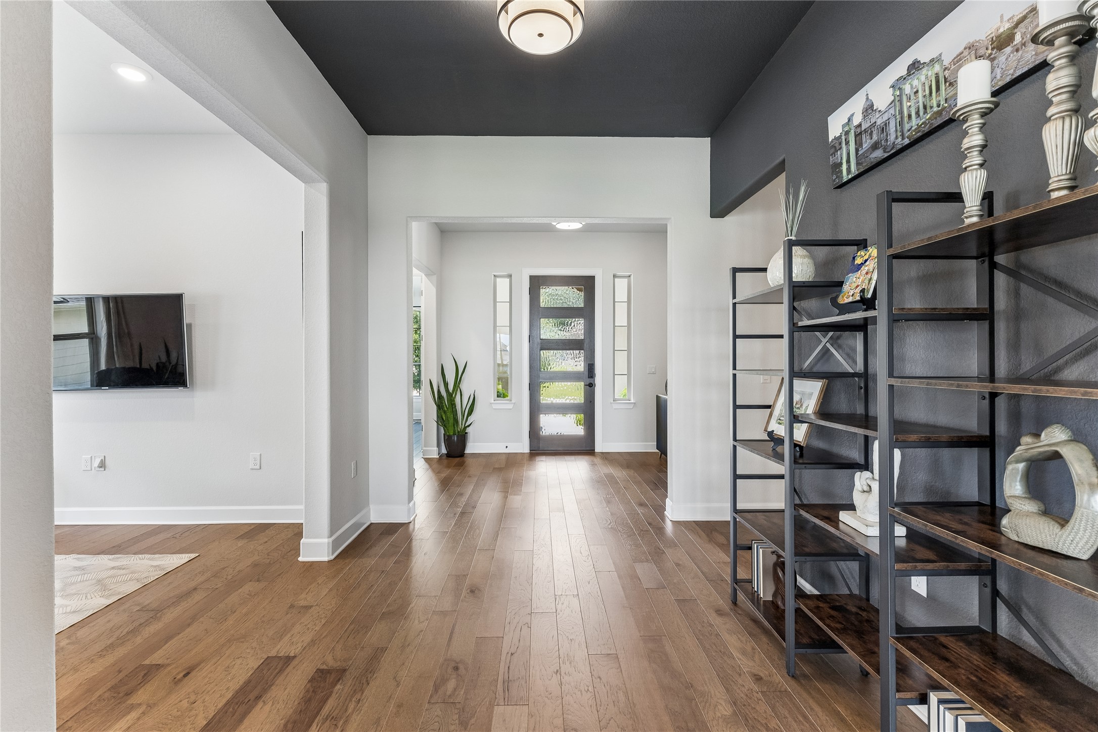 main property photo 4