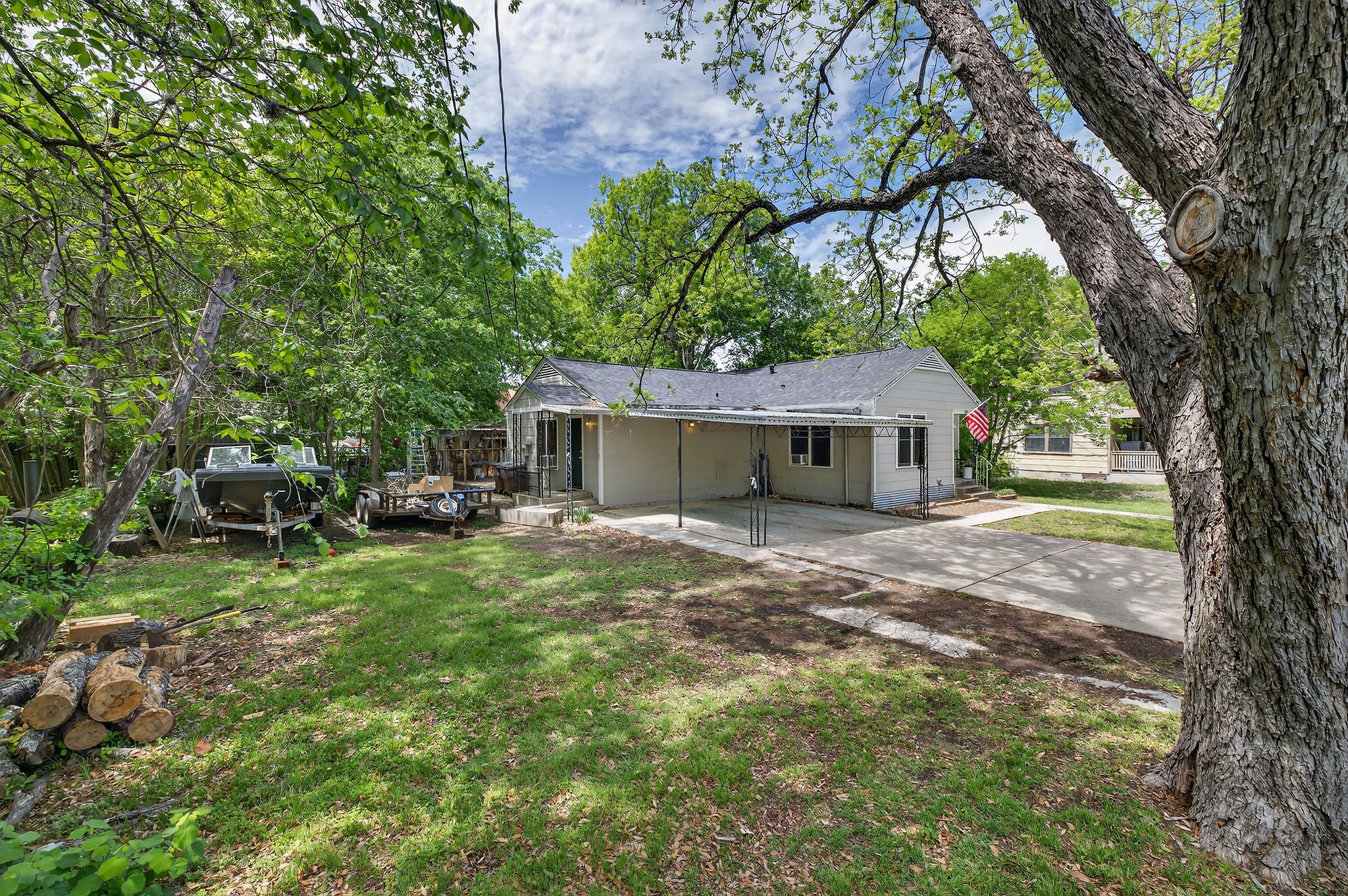 main property photo 20