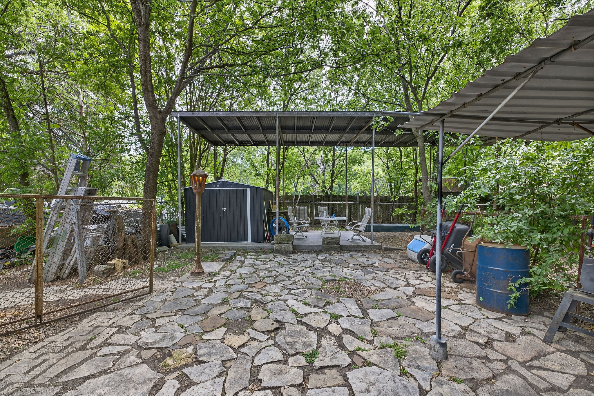 main property photo 21