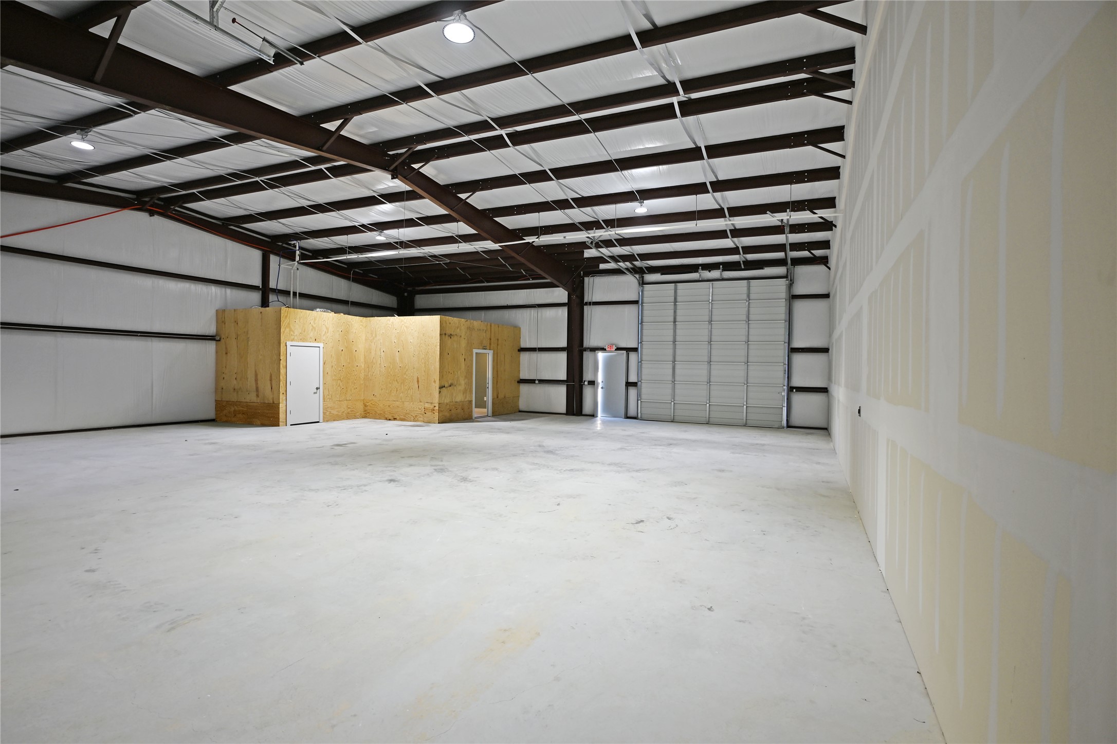 main property photo 12