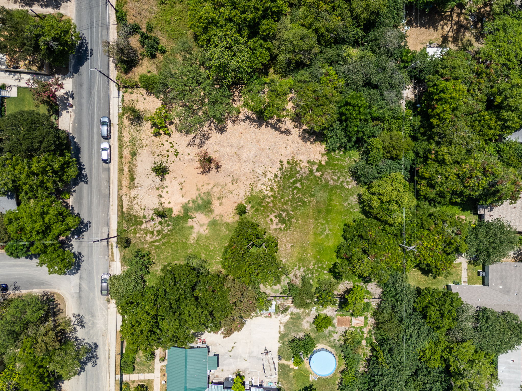 main property photo 13