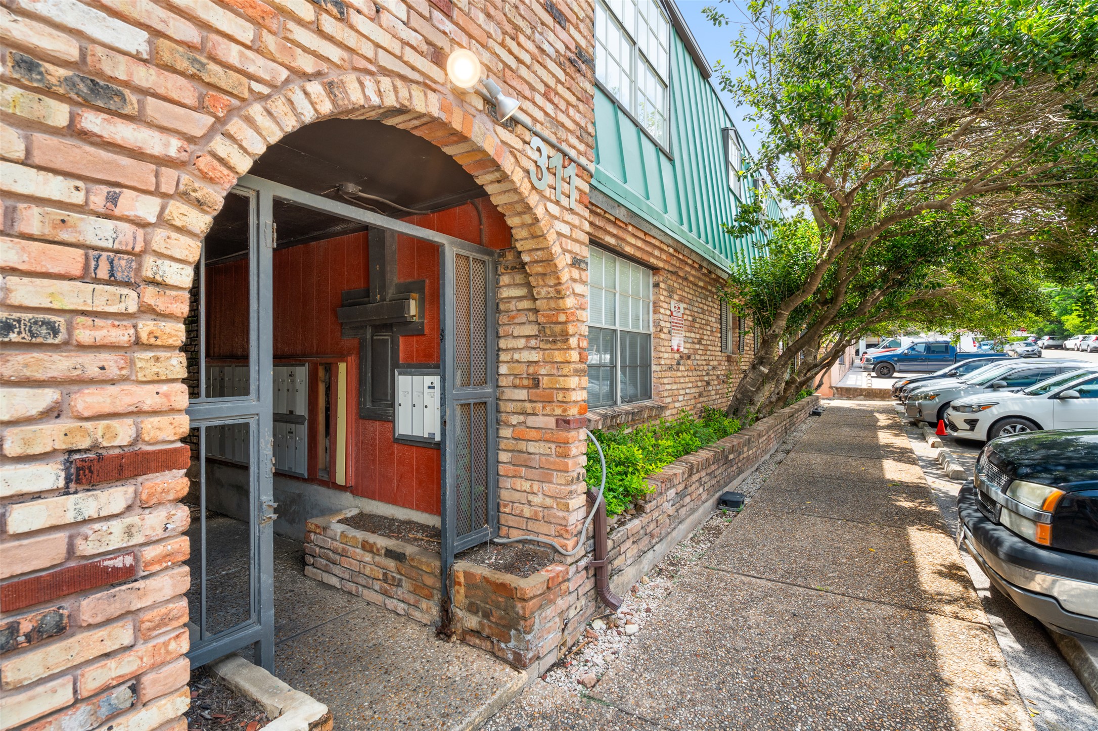 main property photo 12