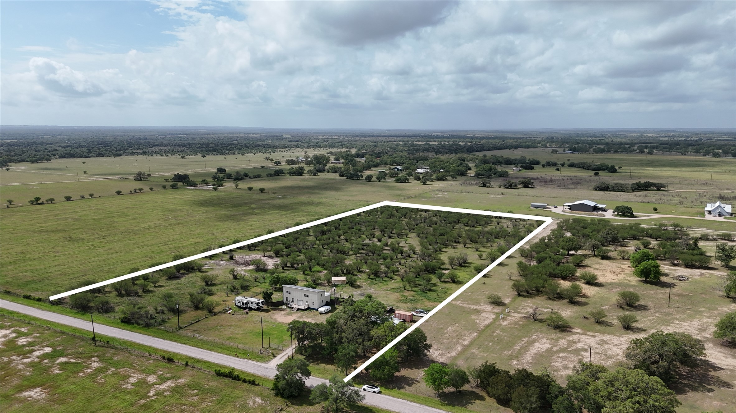 main property photo 30