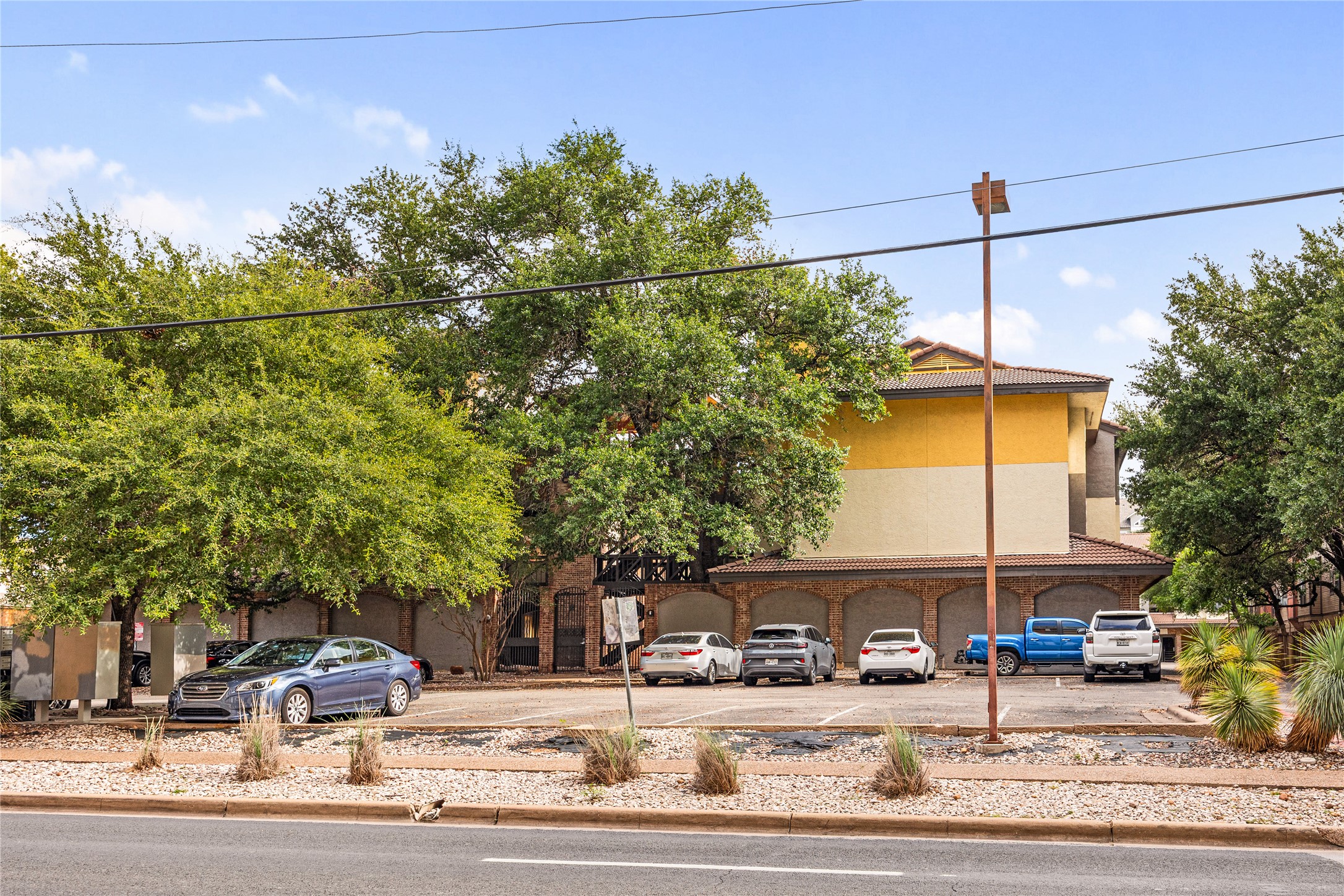 main property photo 21