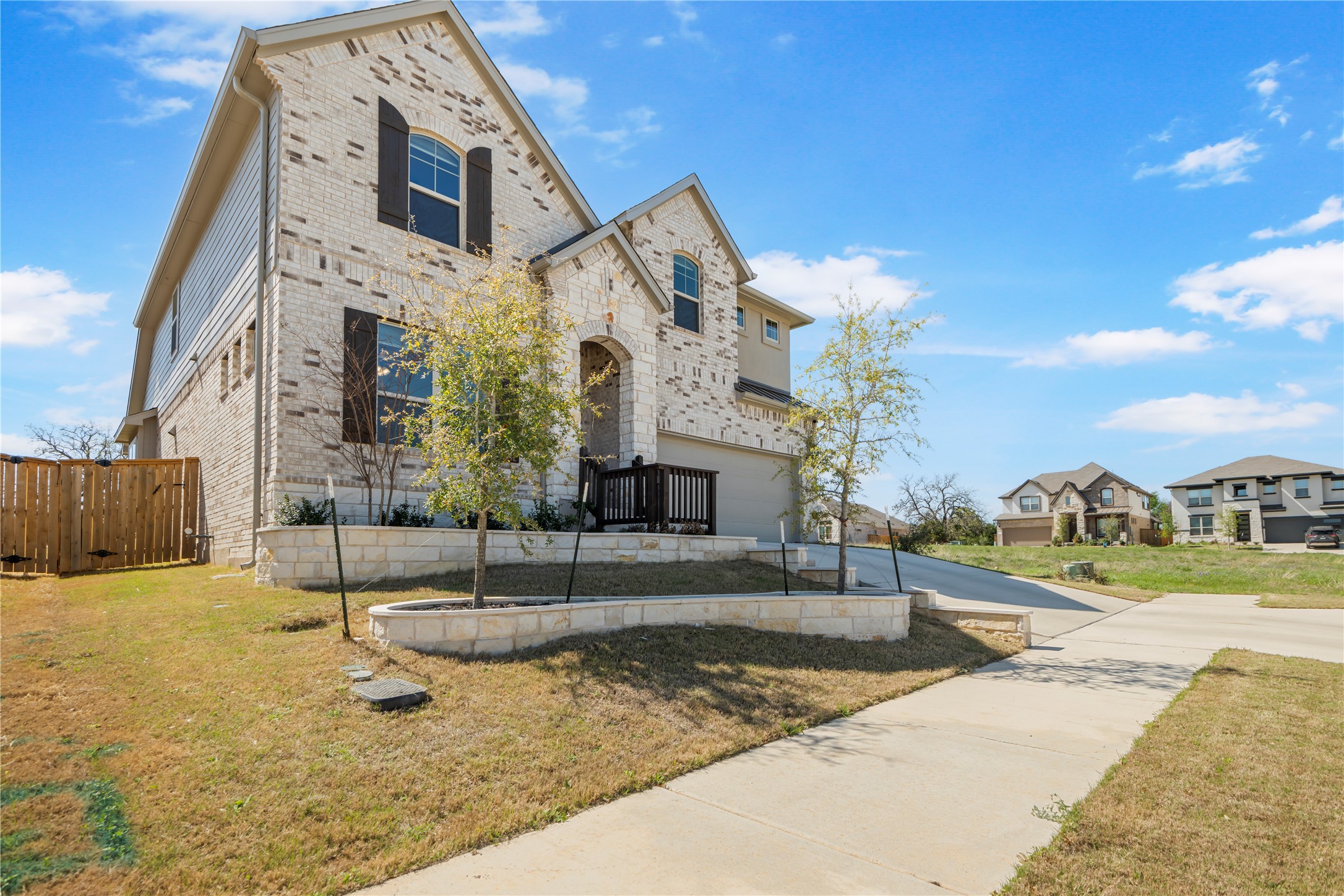 main property photo 33