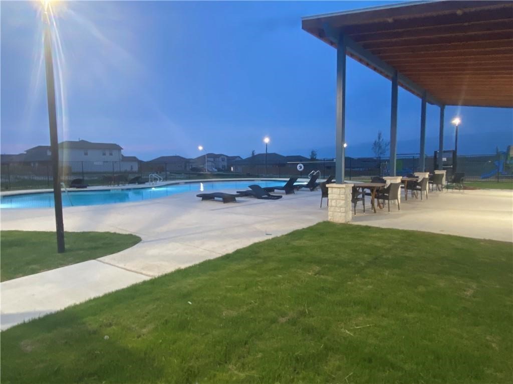 main property photo 31