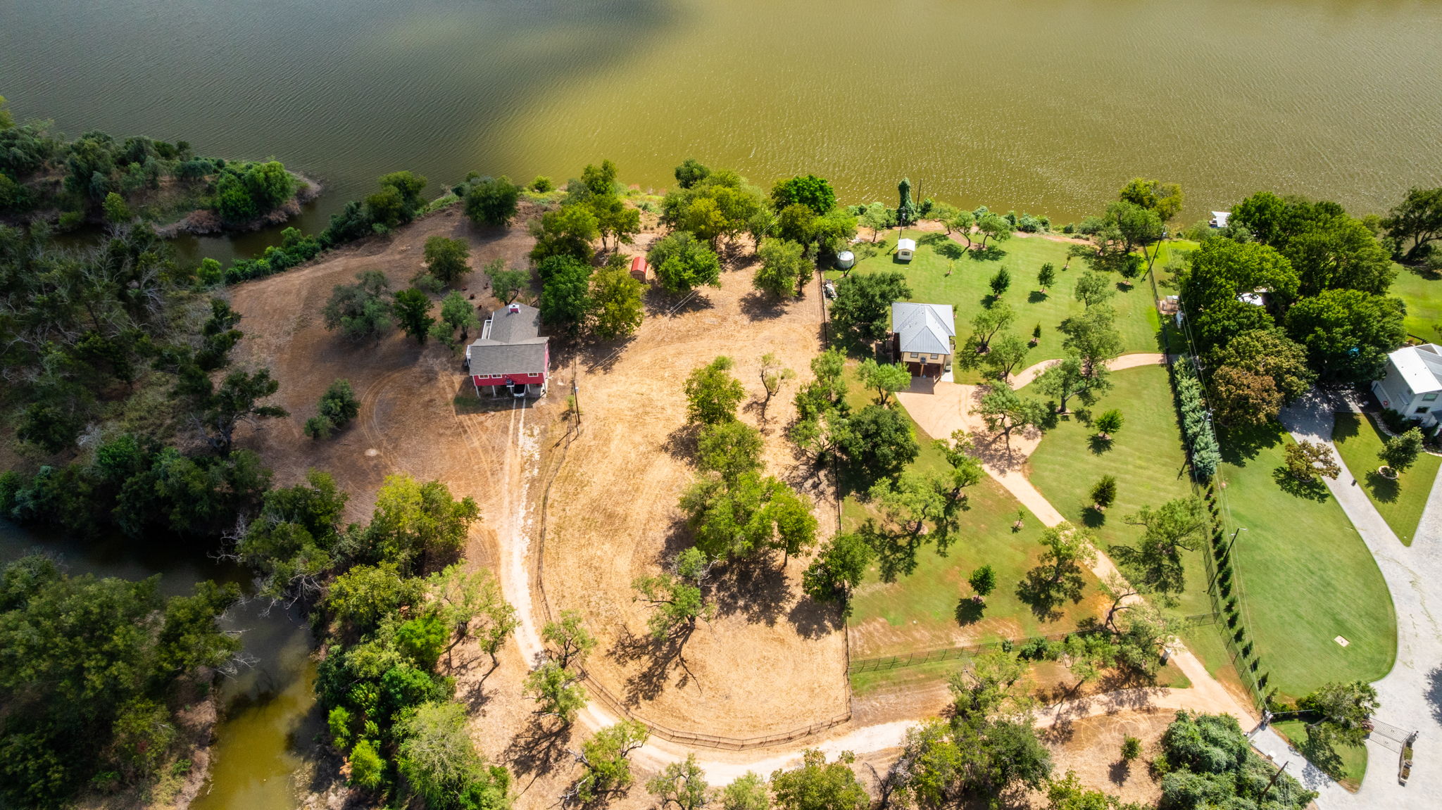 main property photo 14