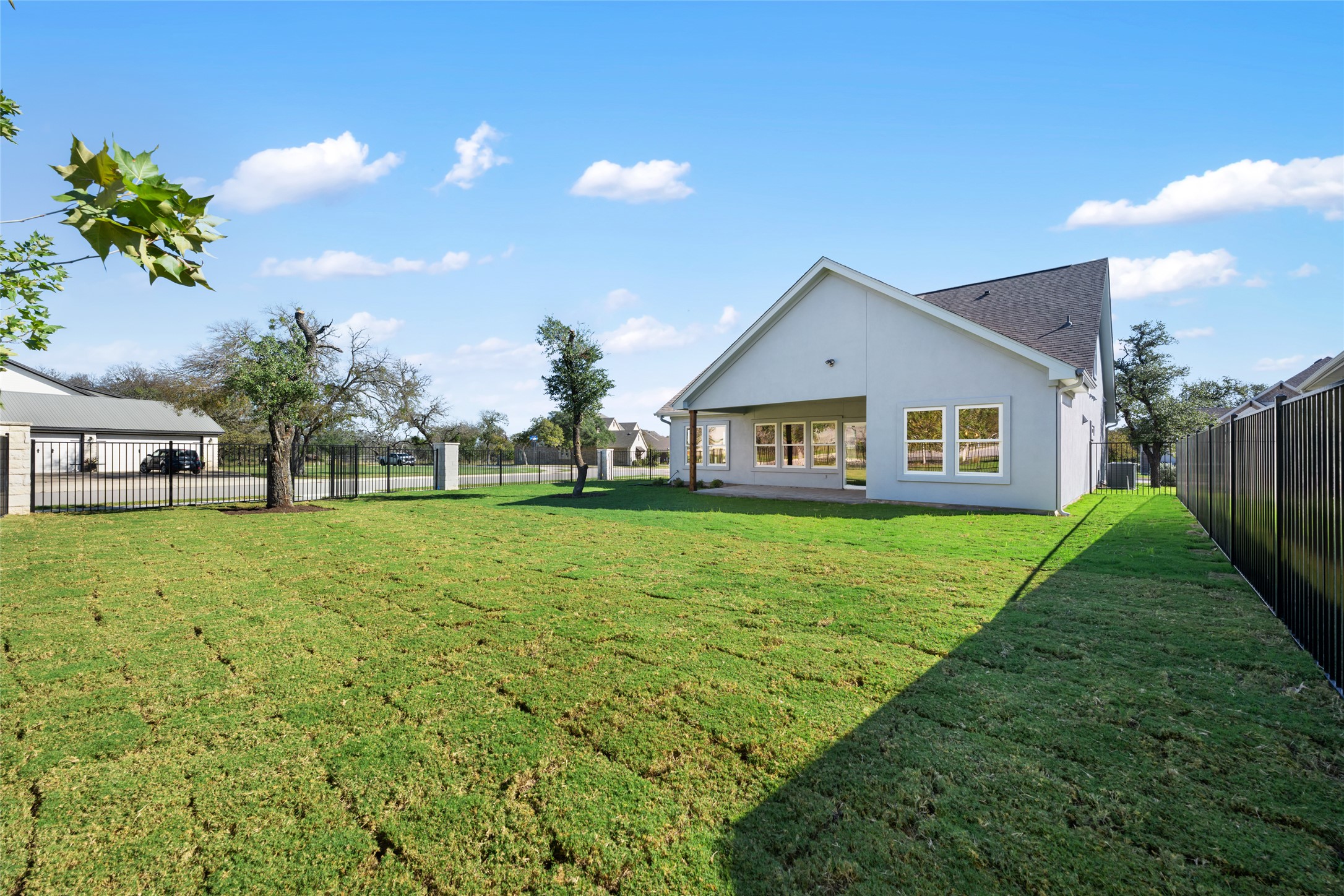 main property photo 39