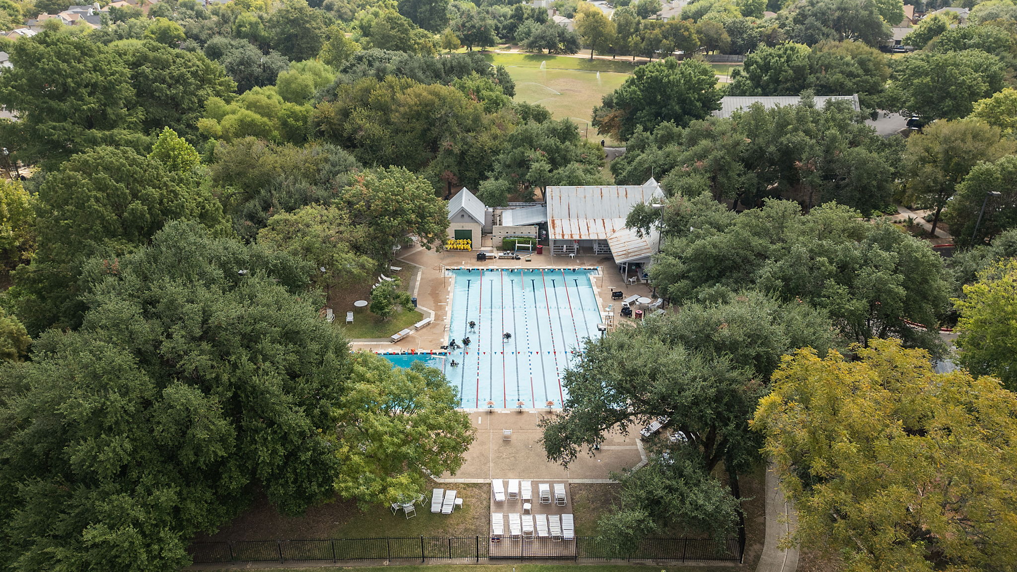 main property photo 28