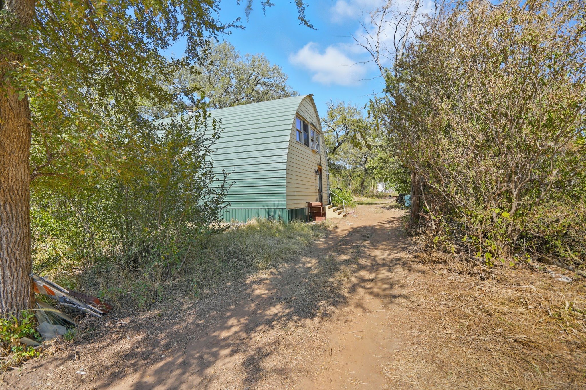 main property photo 2