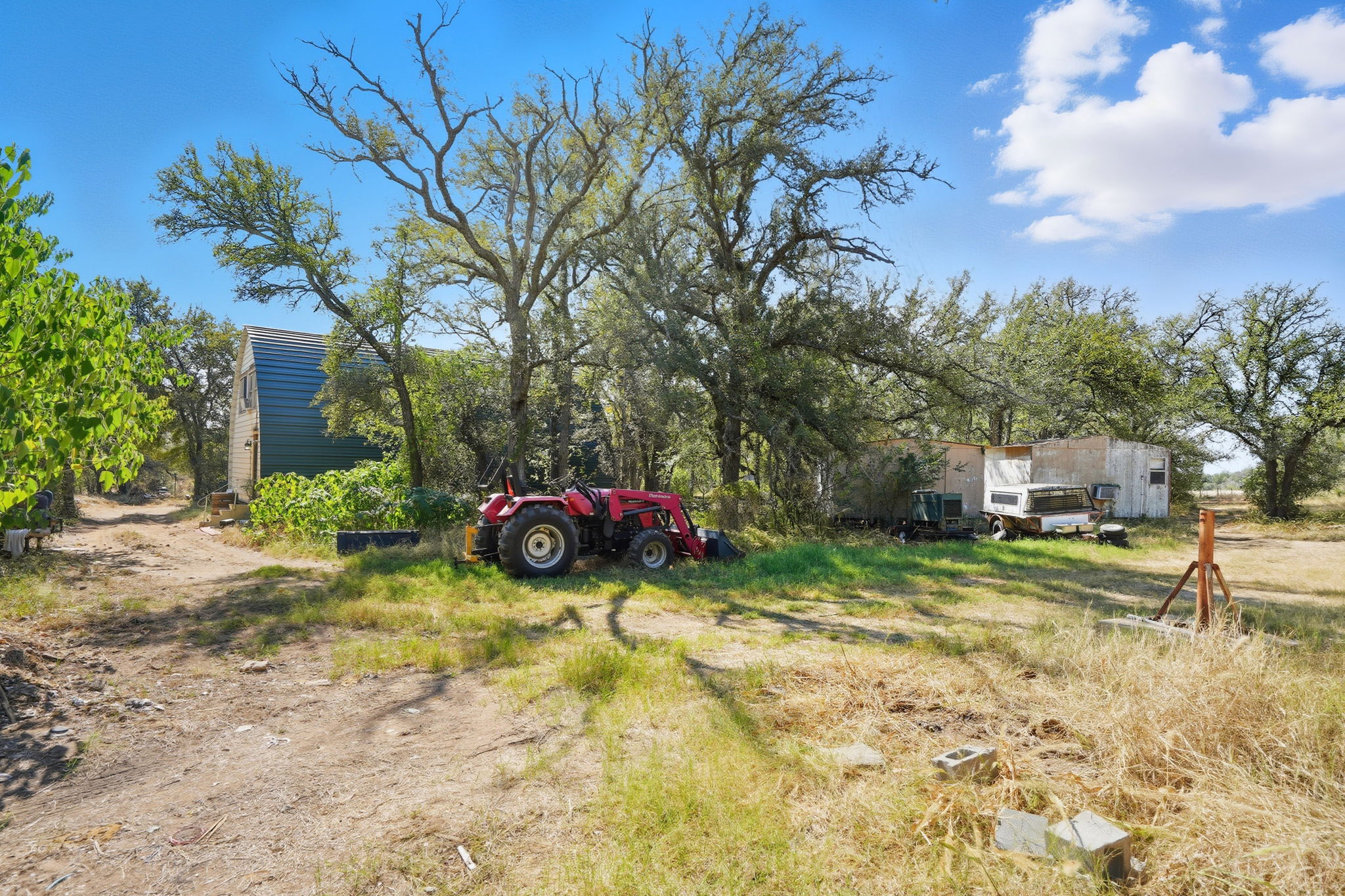 main property photo 3