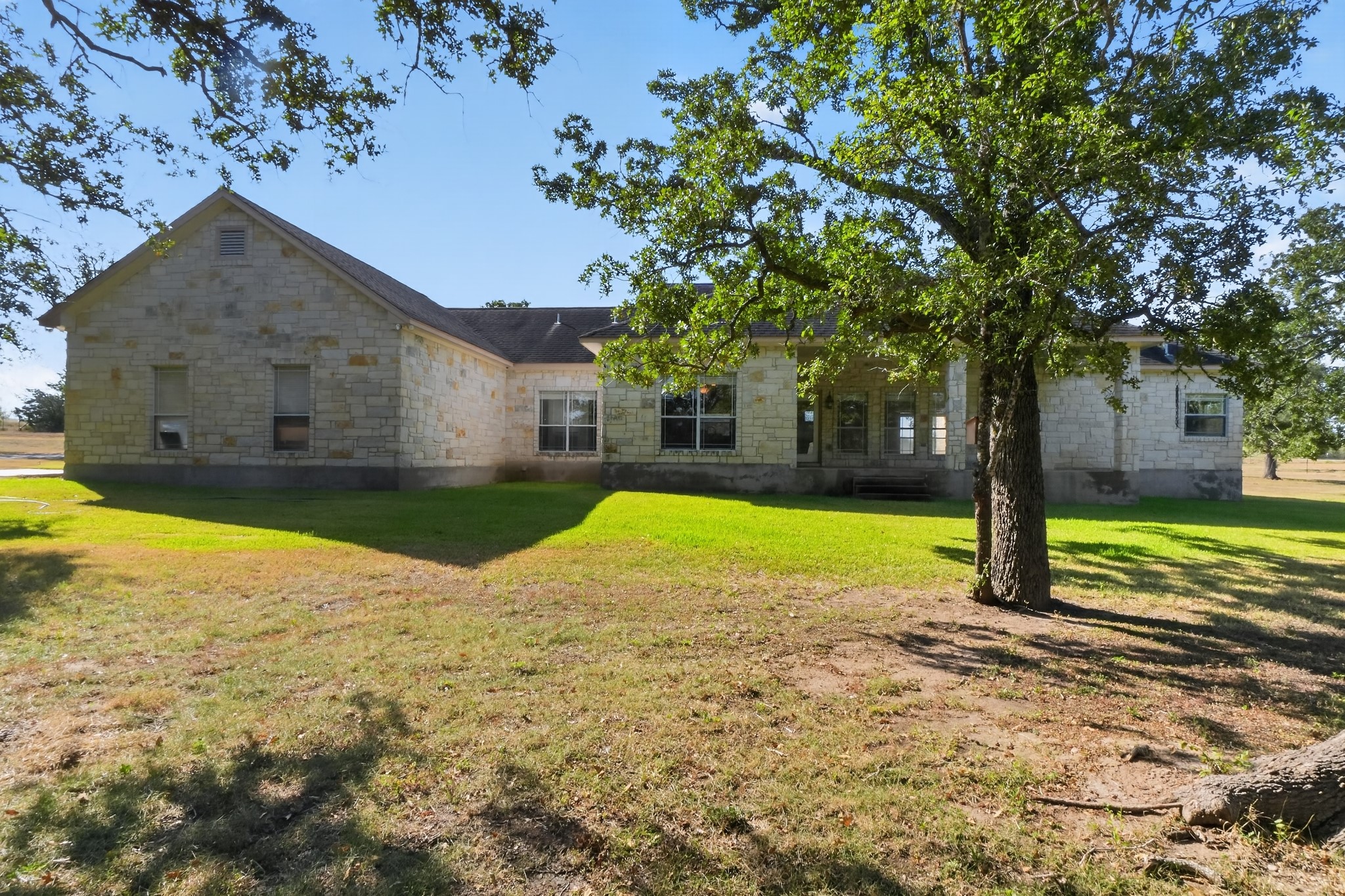 main property photo 15