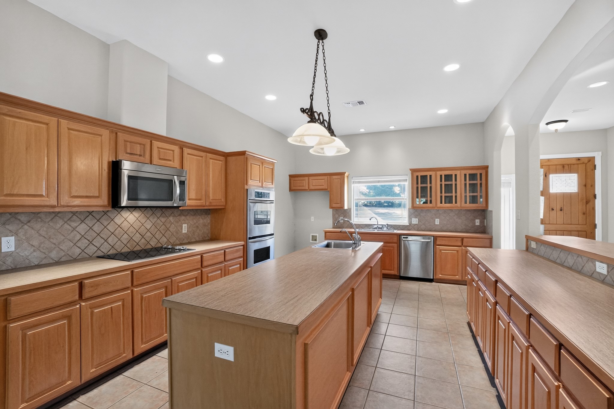 main property photo 24