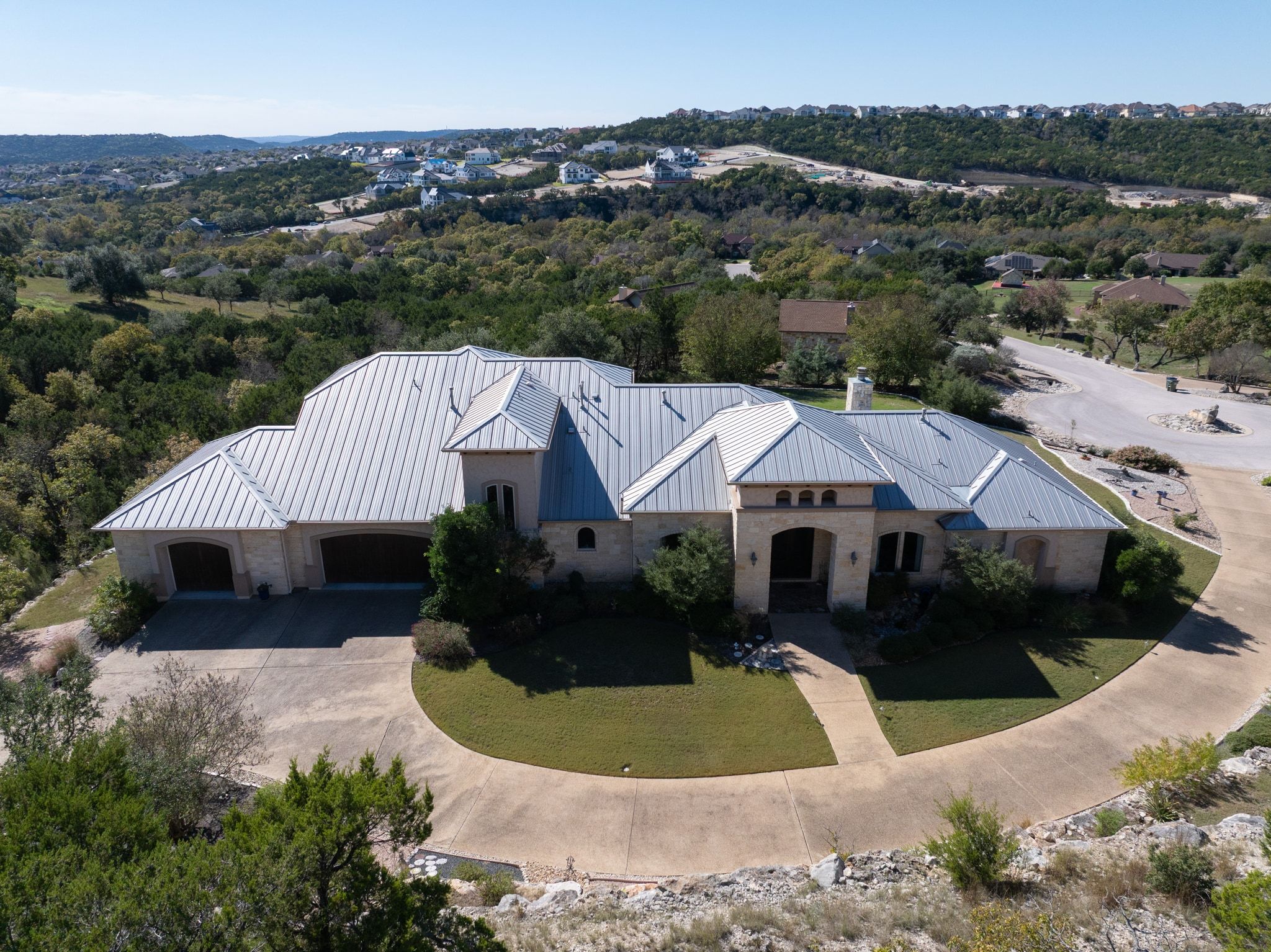 main property photo 30