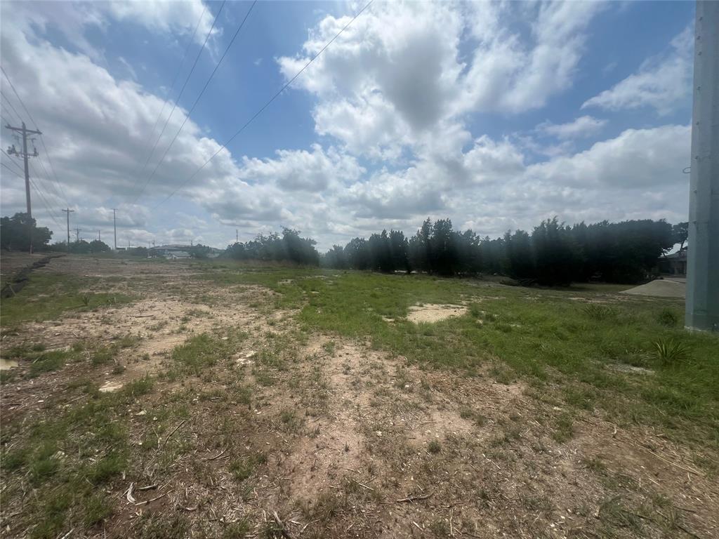 main property photo 7