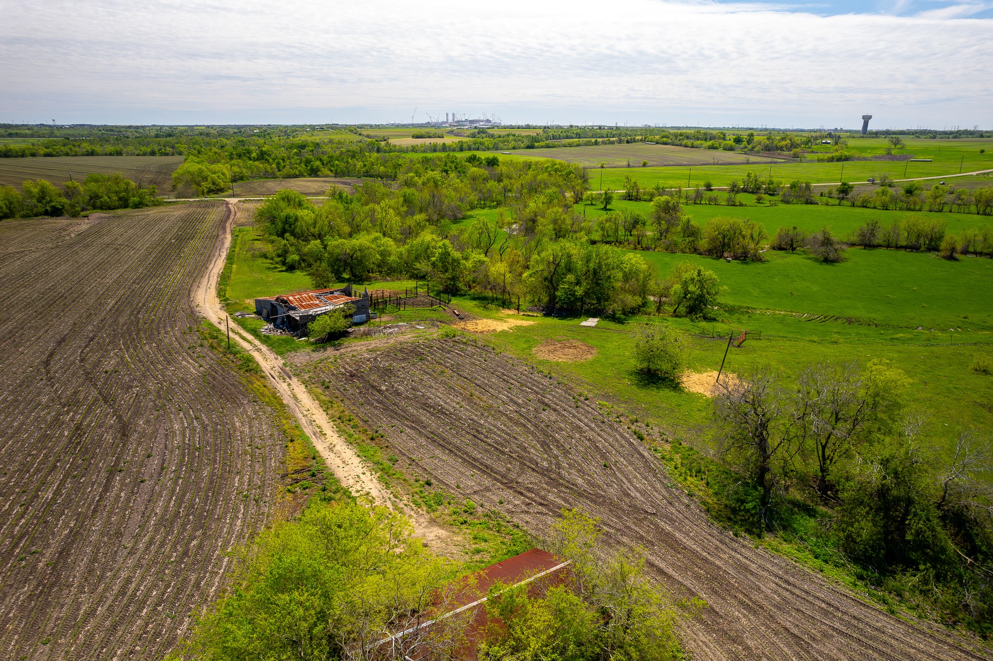 main property photo 17
