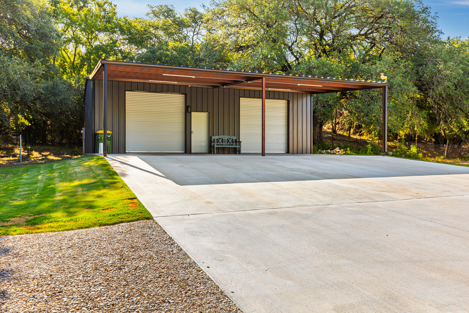 main property photo 24