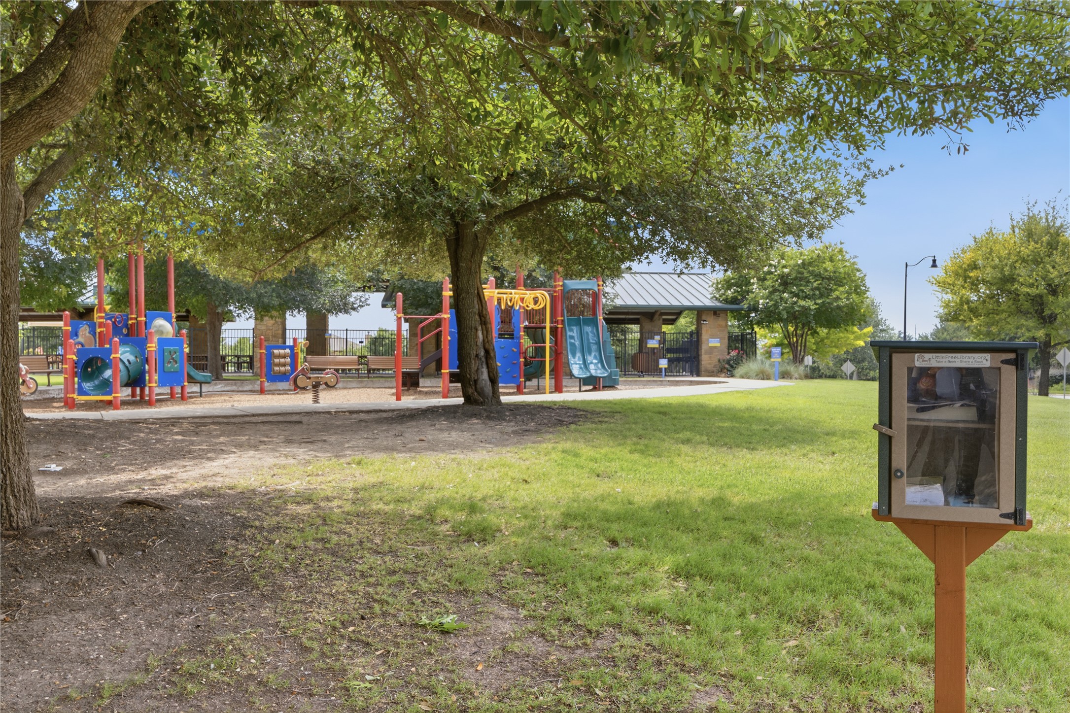 main property photo 35