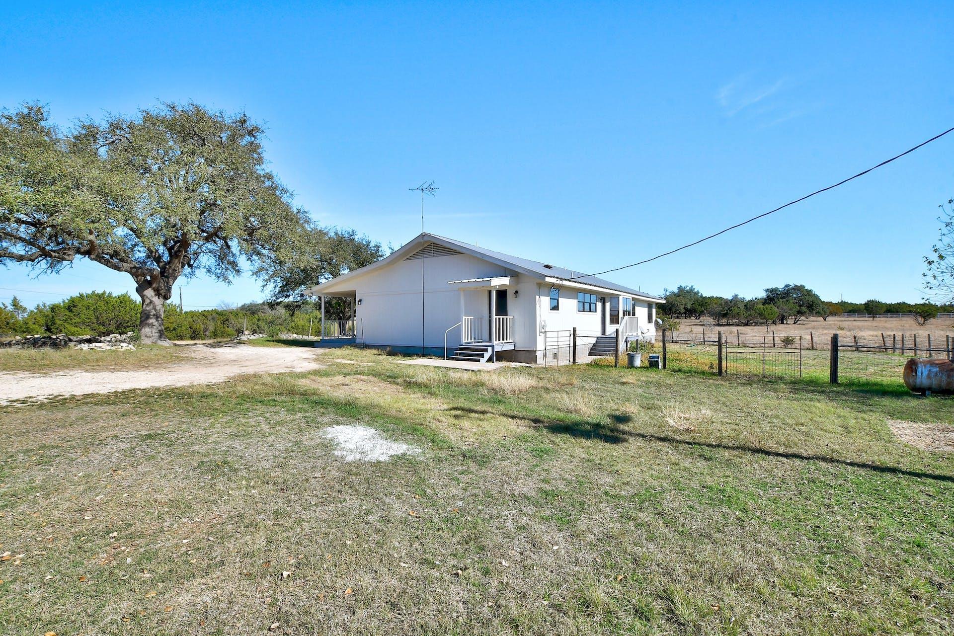 main property photo 34