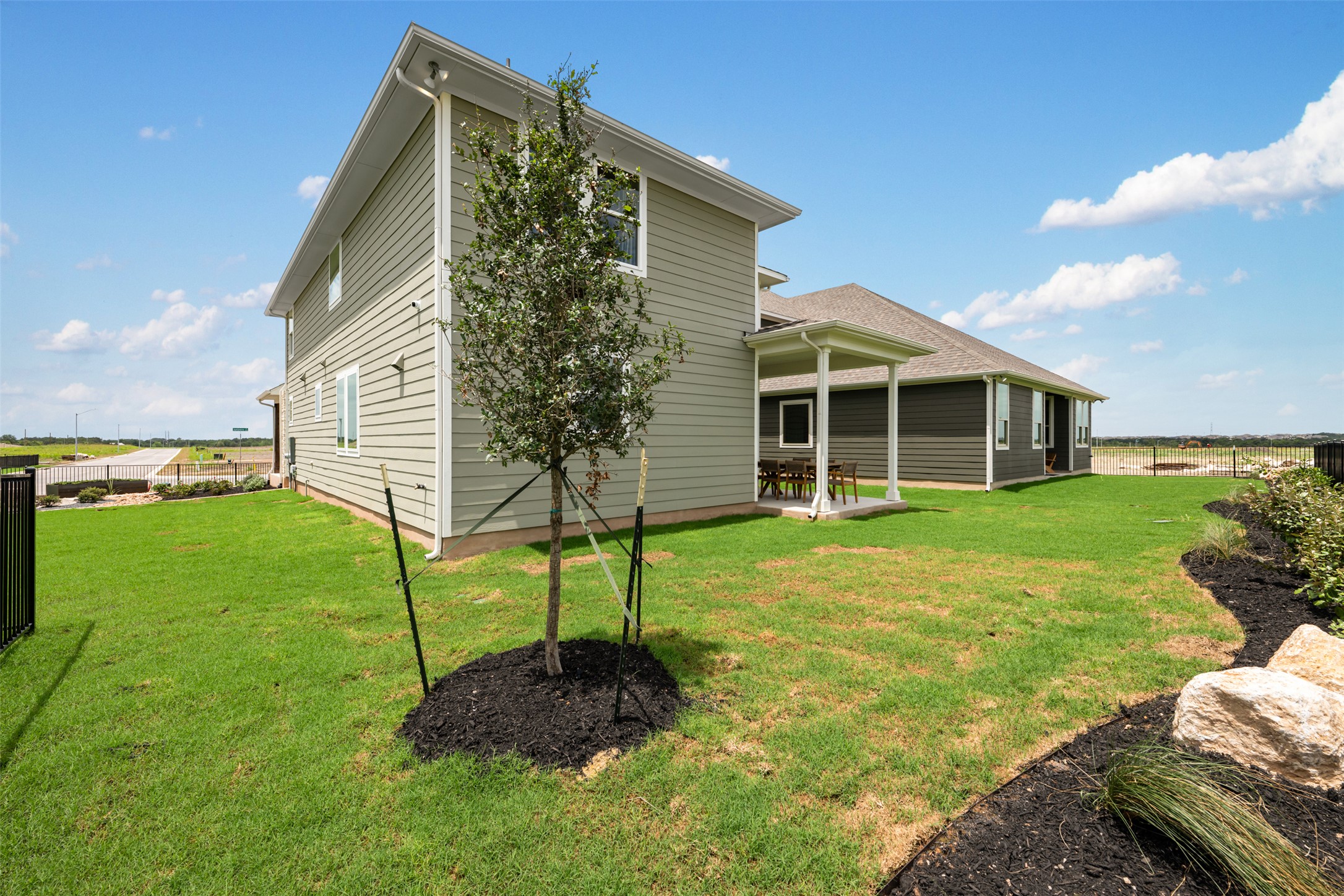 main property photo 39