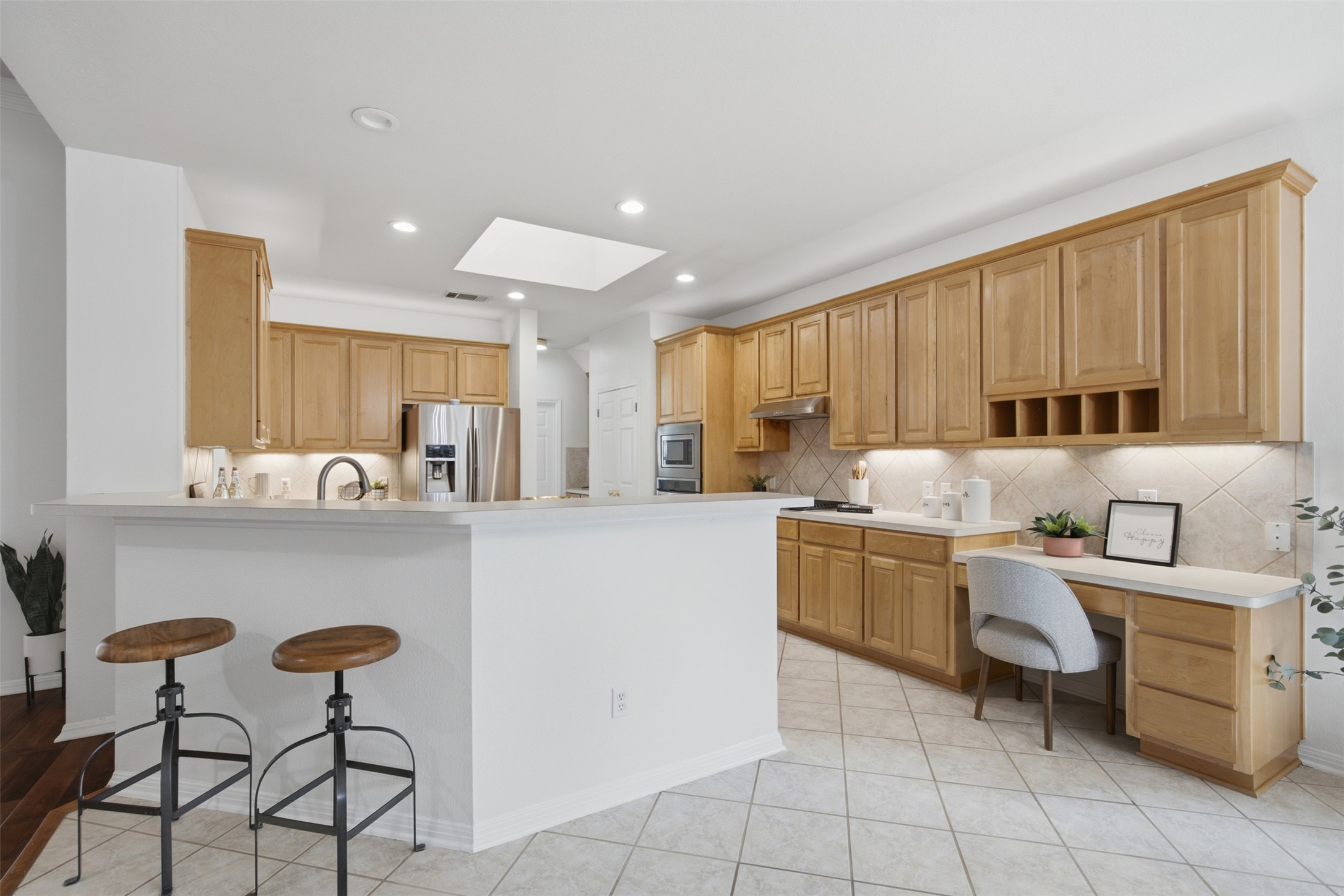 main property photo 14