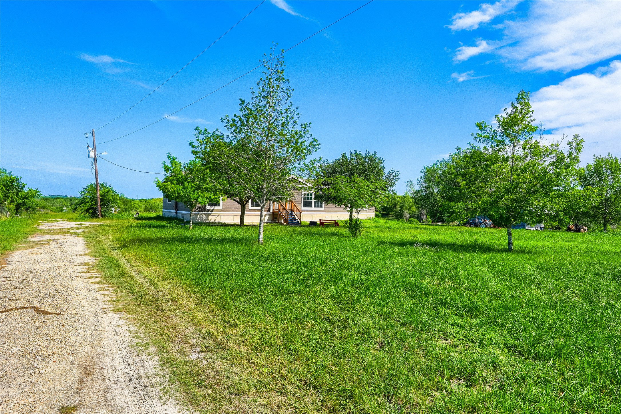 main property photo 7
