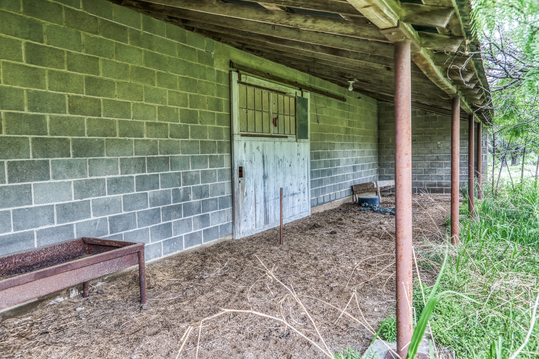 main property photo 30