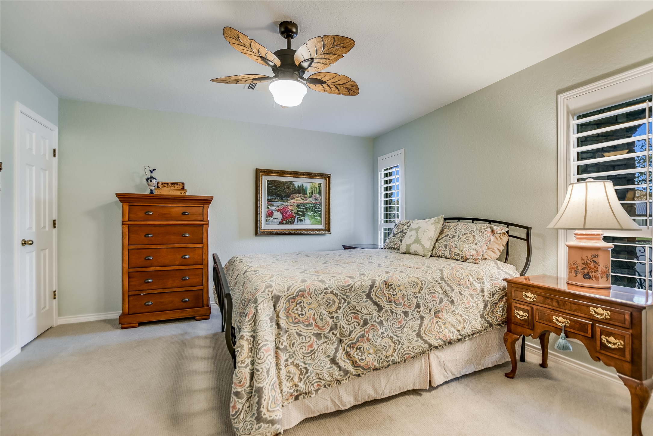 main property photo 24