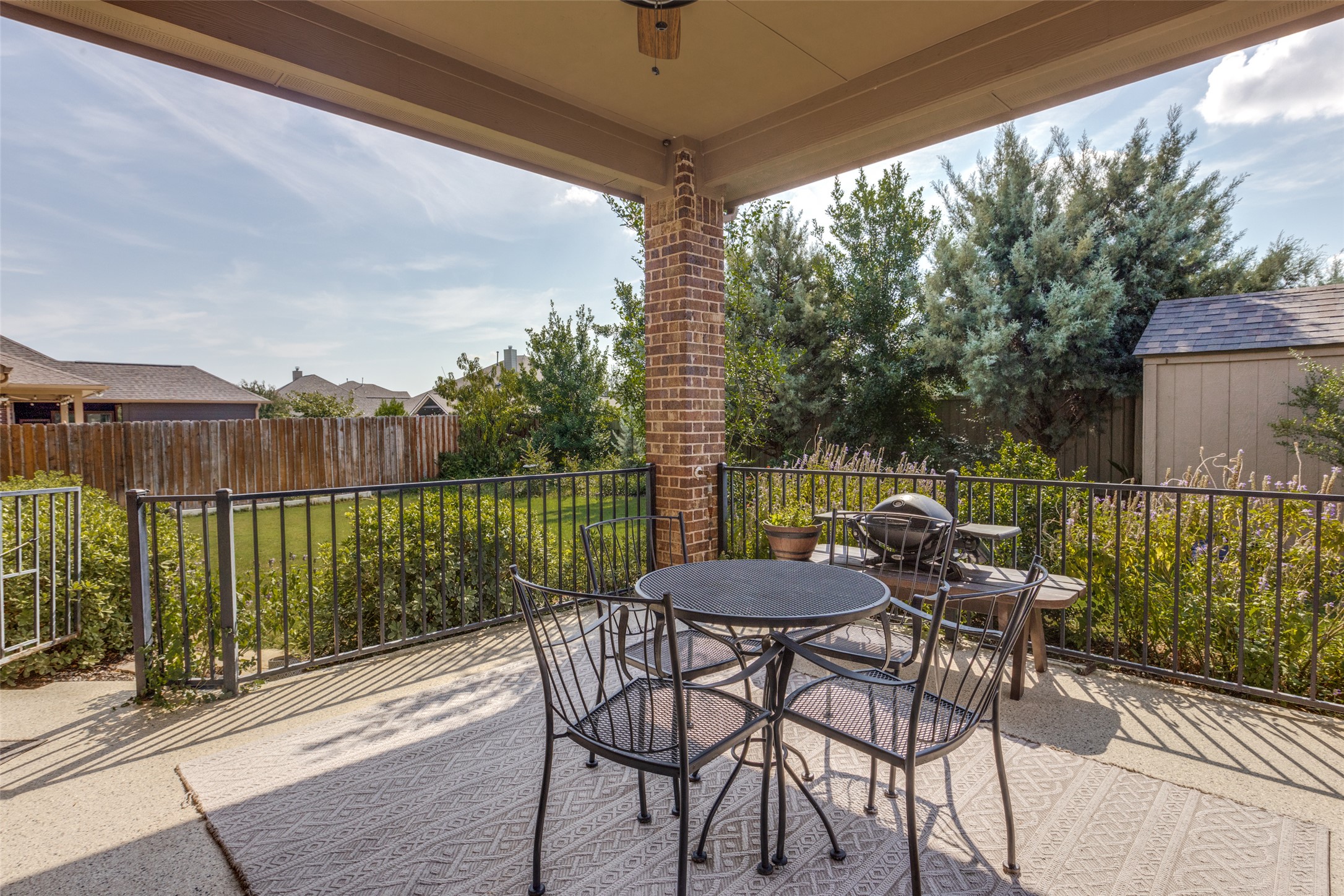 main property photo 24
