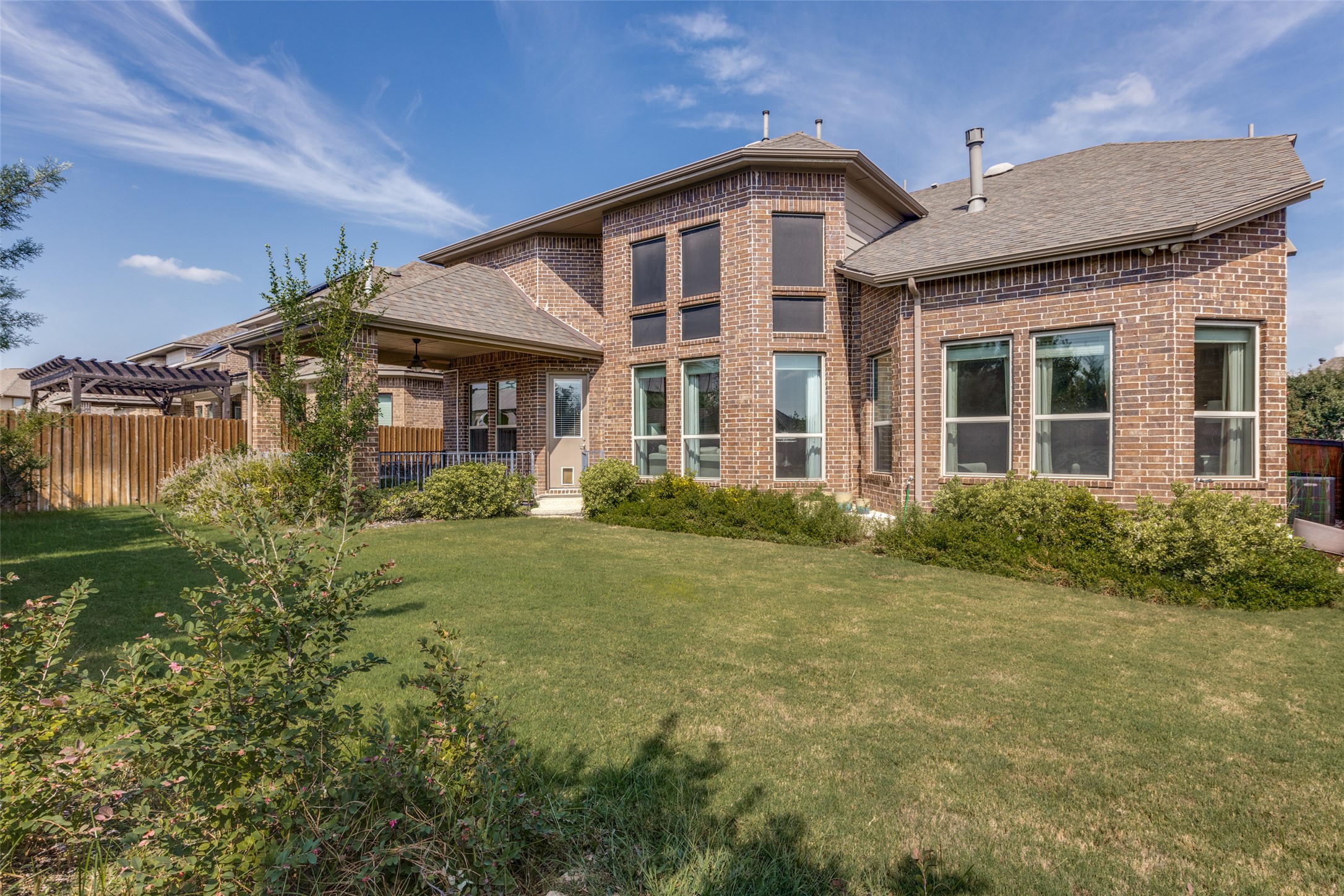 main property photo 25