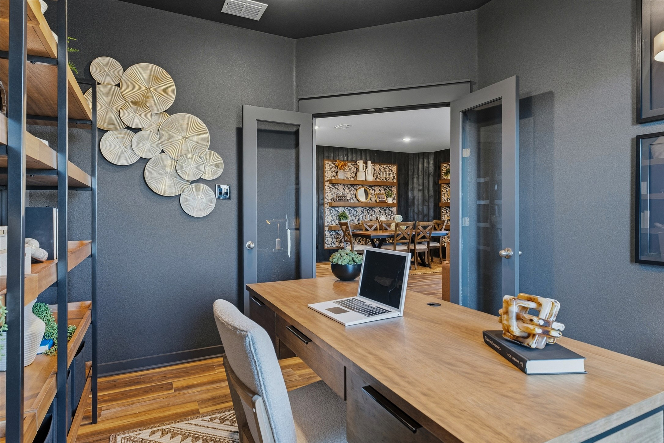 main property photo 18